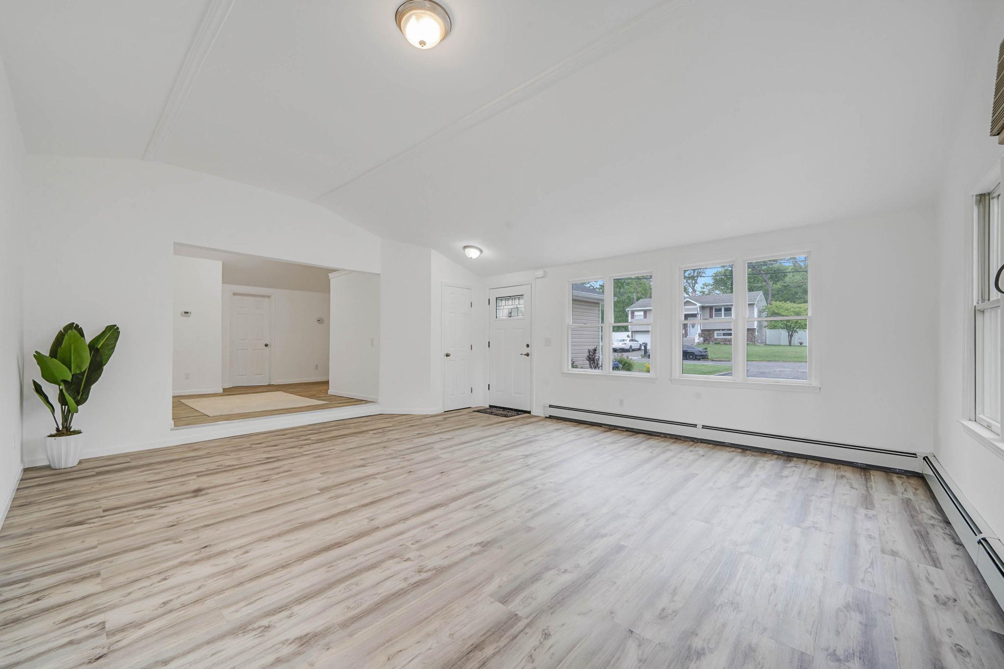 Single Family Greene  Suffolk County, NY 11776, MLS-872428-33