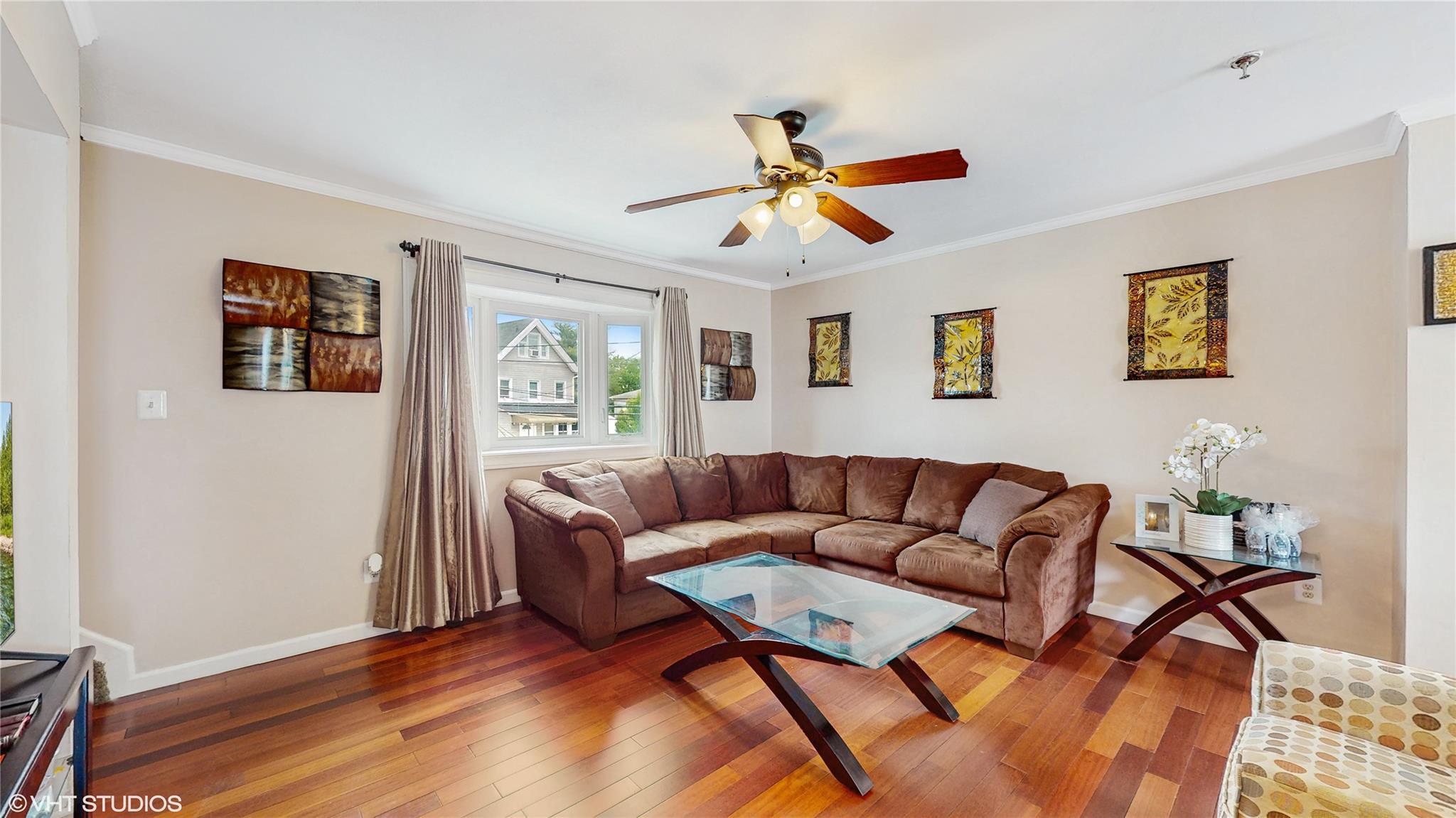 Single Family Grandview Avenue  Staten Island, NY 10303, MLS-872434-4