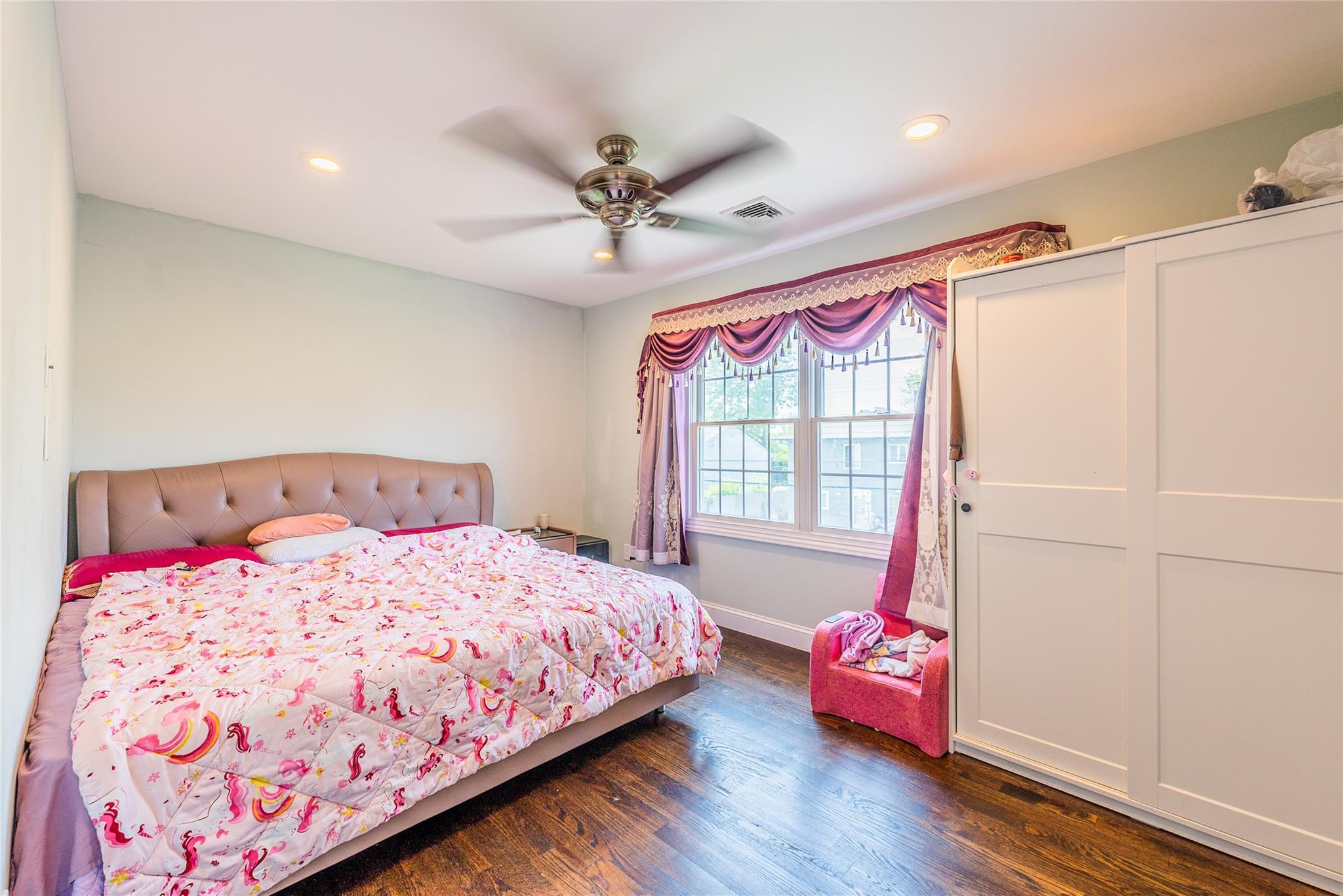 Single Family Frederick  Nassau County, NY 11803, MLS-872448-10