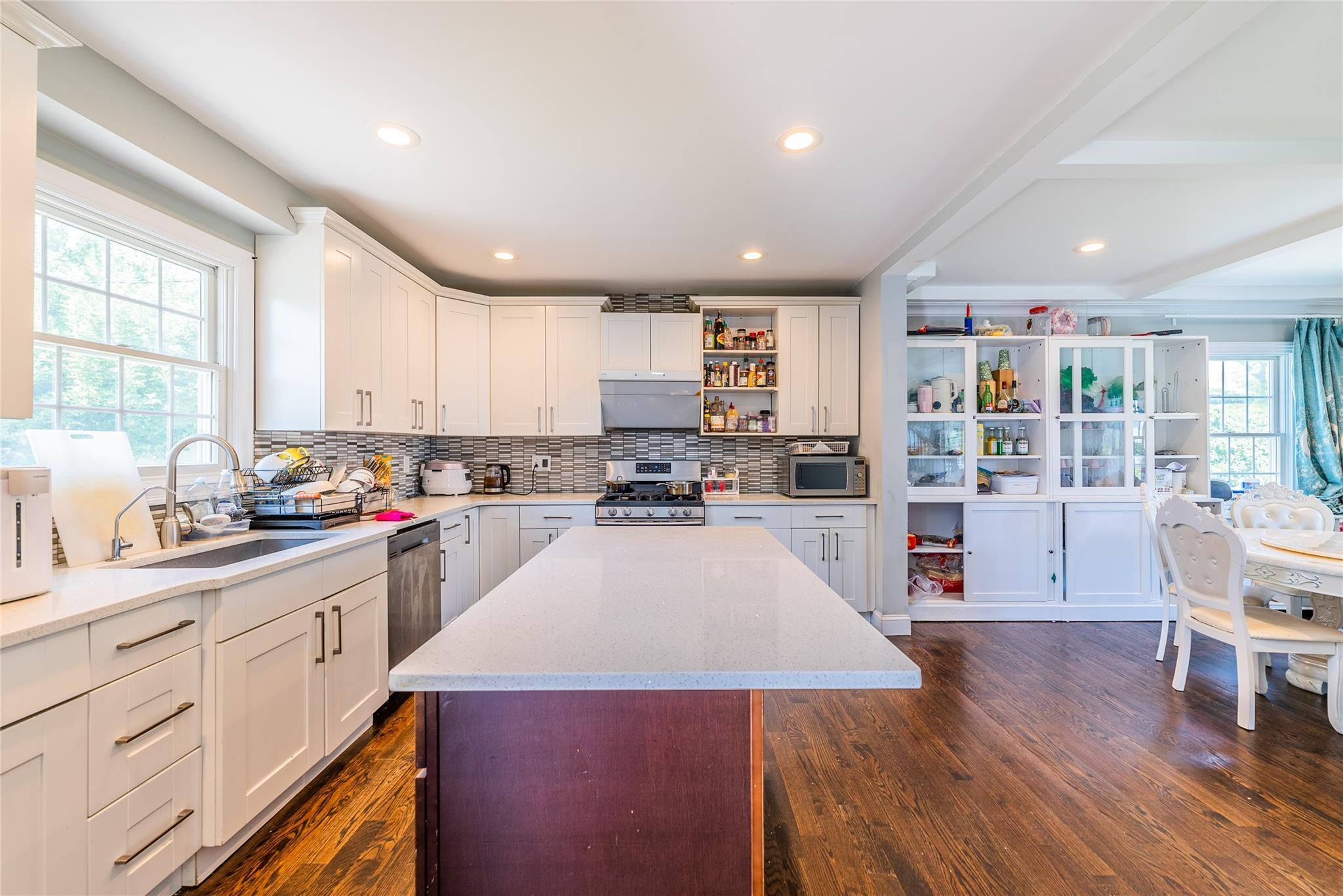 Single Family Frederick  Nassau County, NY 11803, MLS-872448-21