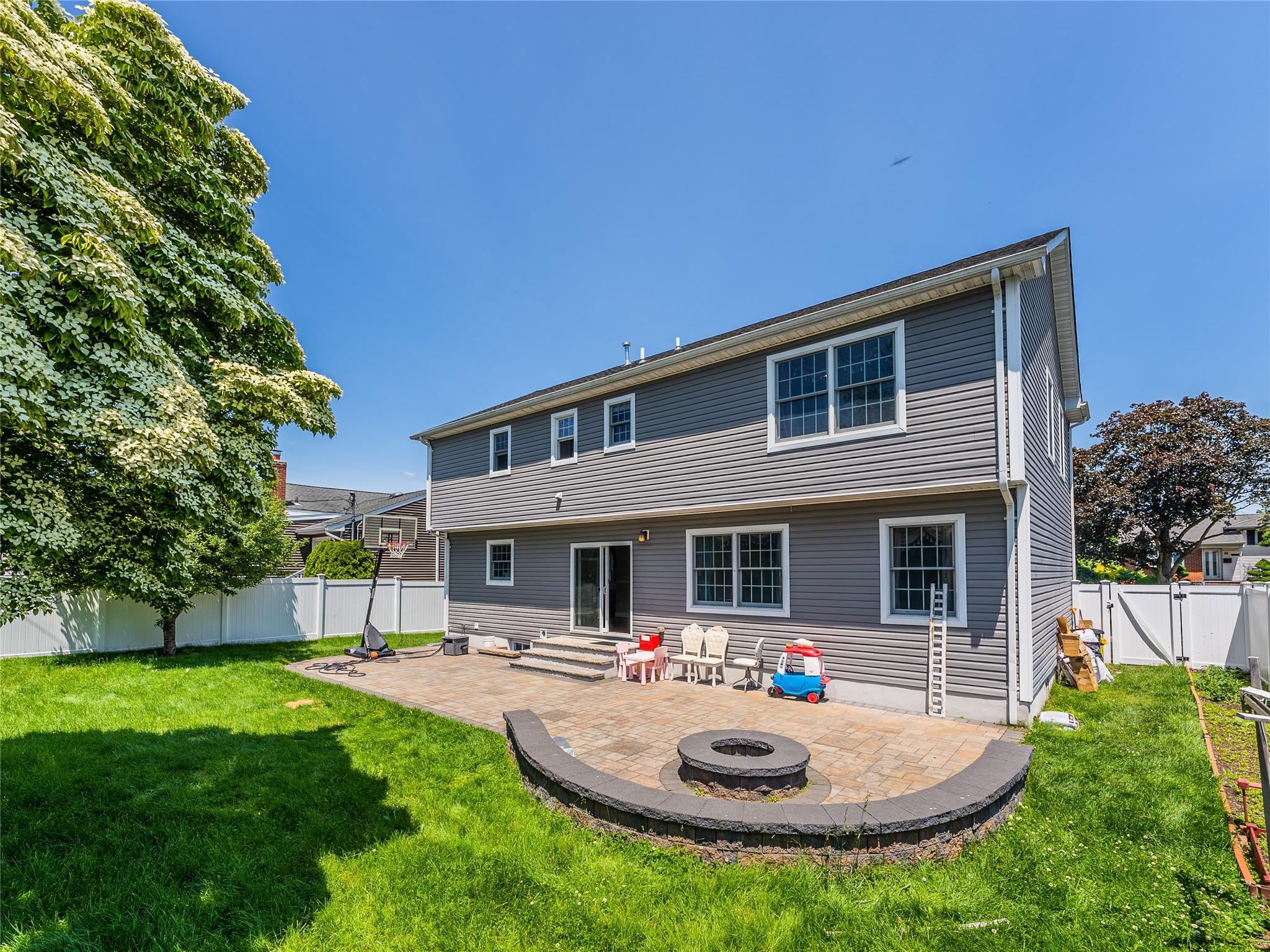 Single Family Frederick  Nassau County, NY 11803, MLS-872448-31