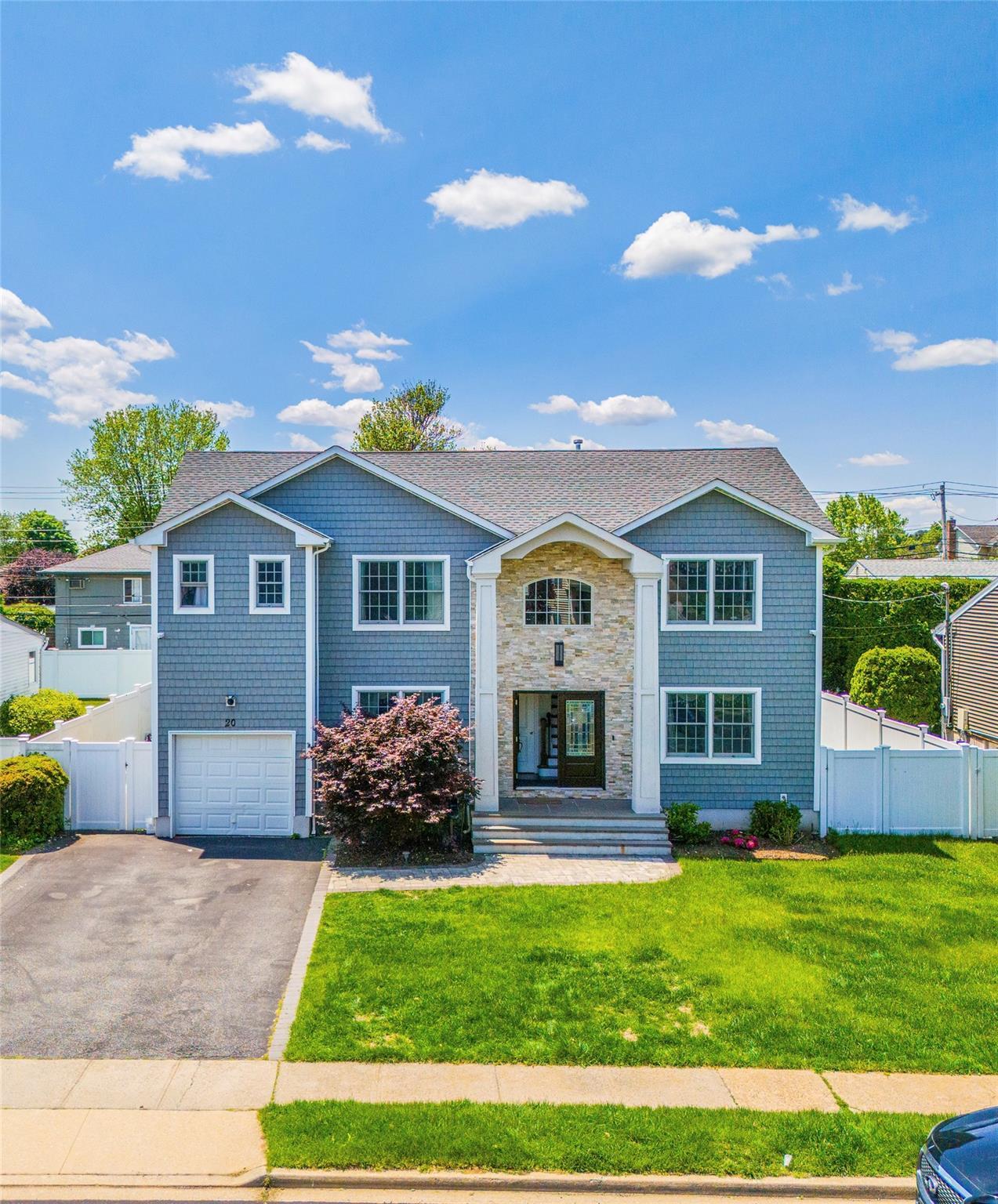 Single Family Frederick  Nassau County, NY 11803, MLS-872448-32