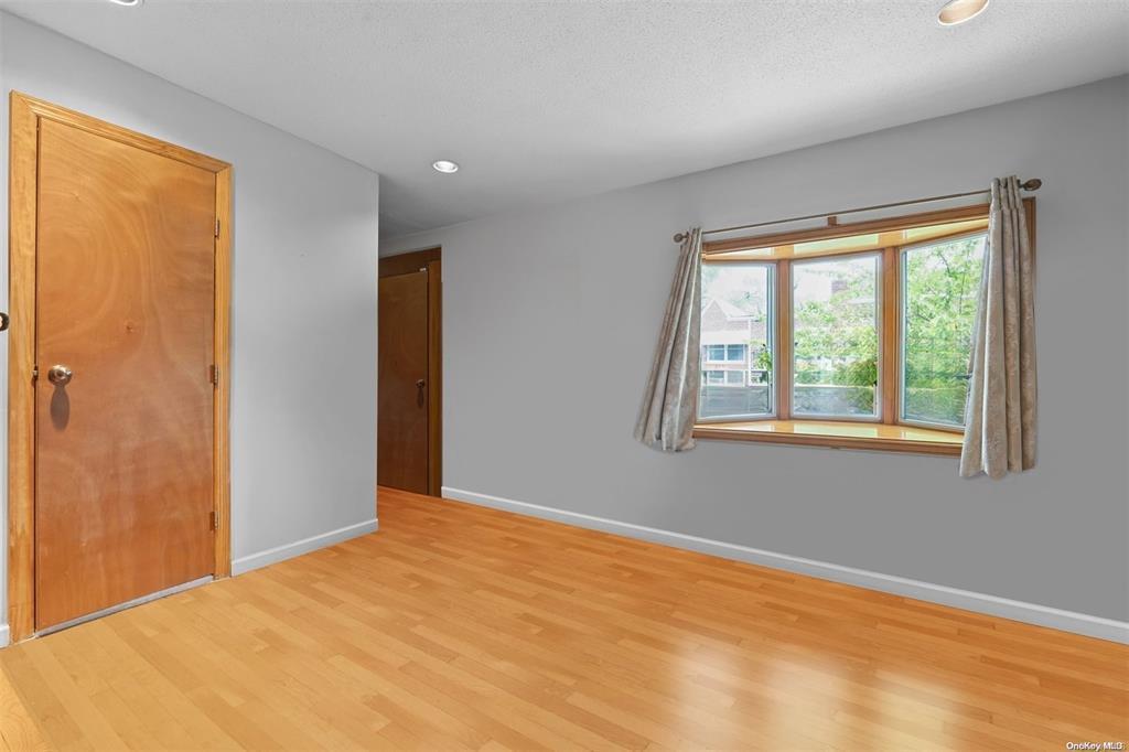 Single Family 69th  Queens, NY 11377, MLS-872511-16