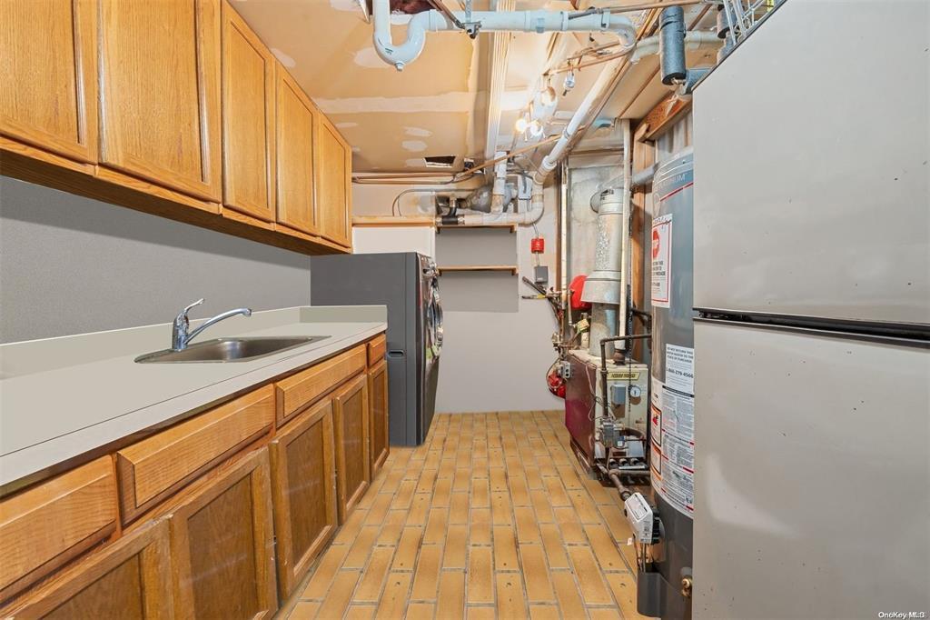 Single Family 69th  Queens, NY 11377, MLS-872511-21