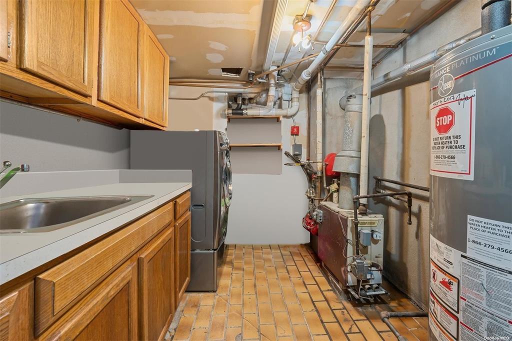 Single Family 69th  Queens, NY 11377, MLS-872511-22