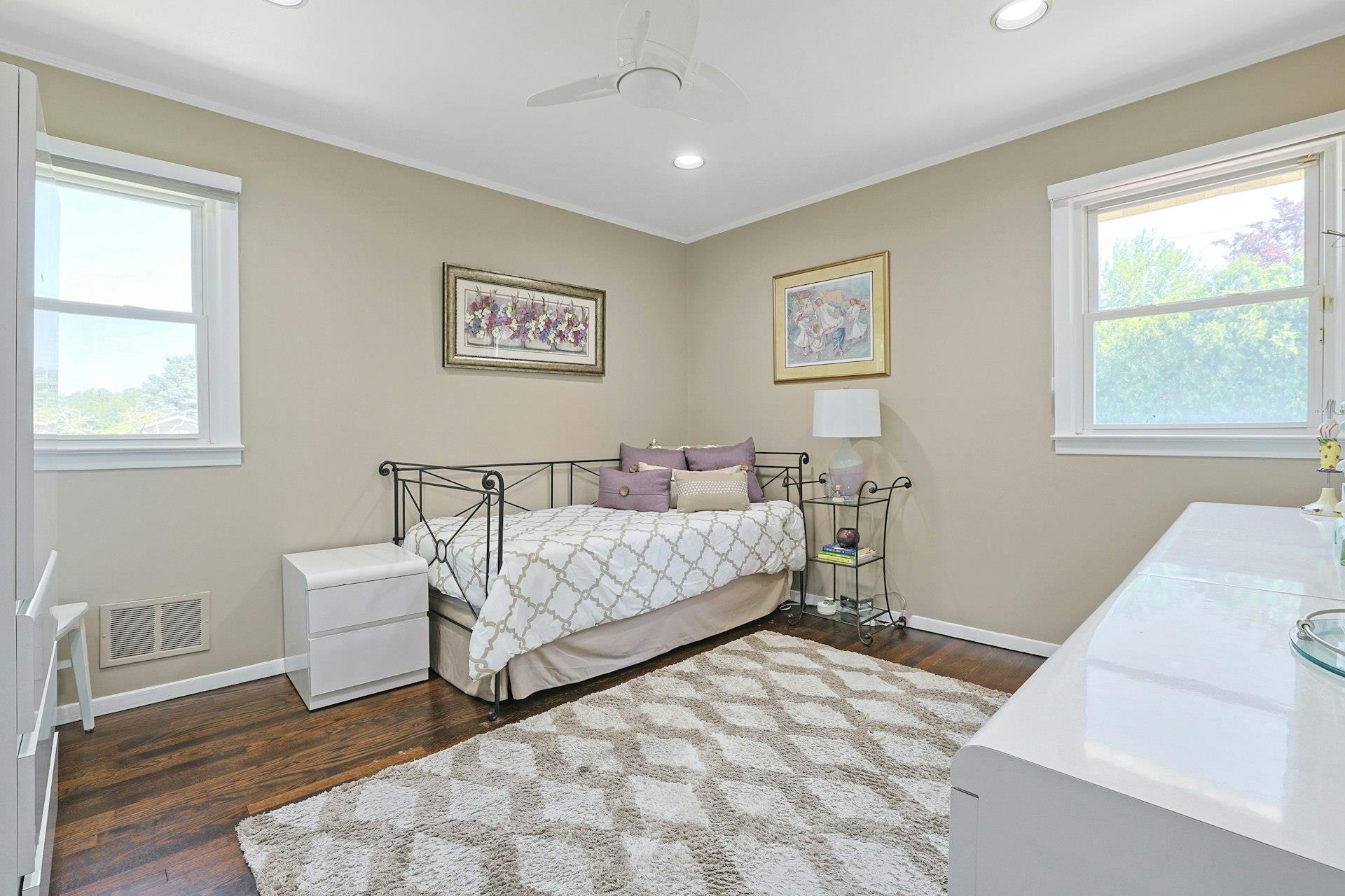 Single Family Hillandale  Westchester County, NY 10804, MLS-872518-17