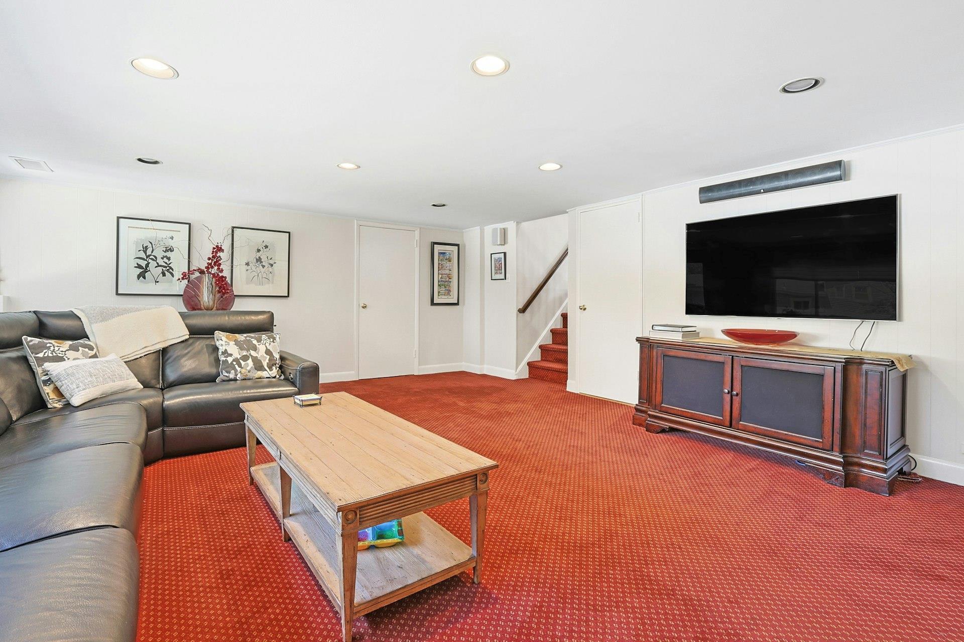 Single Family Hillandale  Westchester County, NY 10804, MLS-872518-22