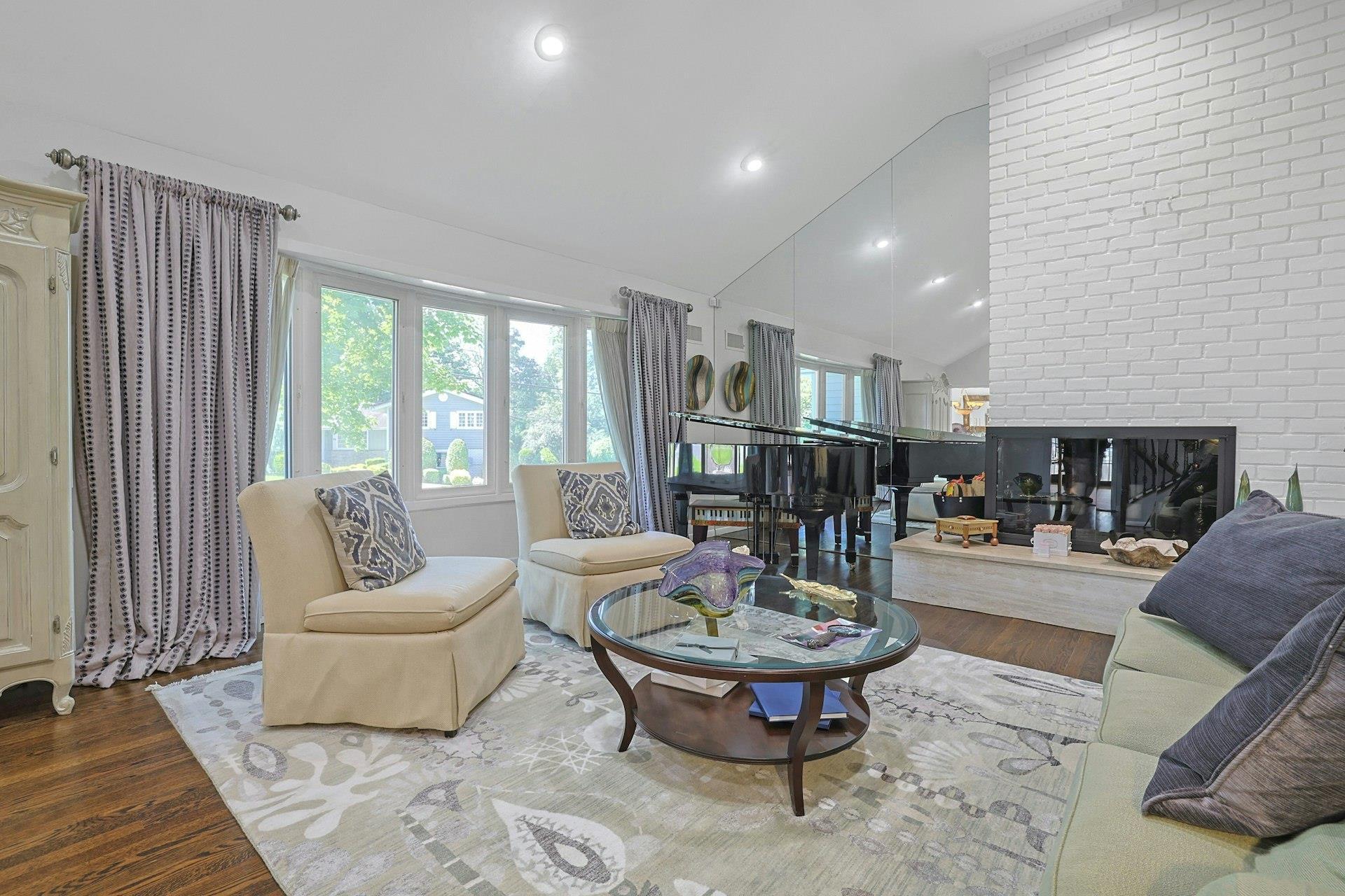 Single Family Hillandale  Westchester County, NY 10804, MLS-872518-4