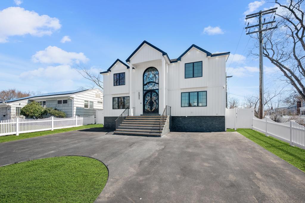 Single Family Elderberry  Nassau County, NY 11581, MLS-872522-5