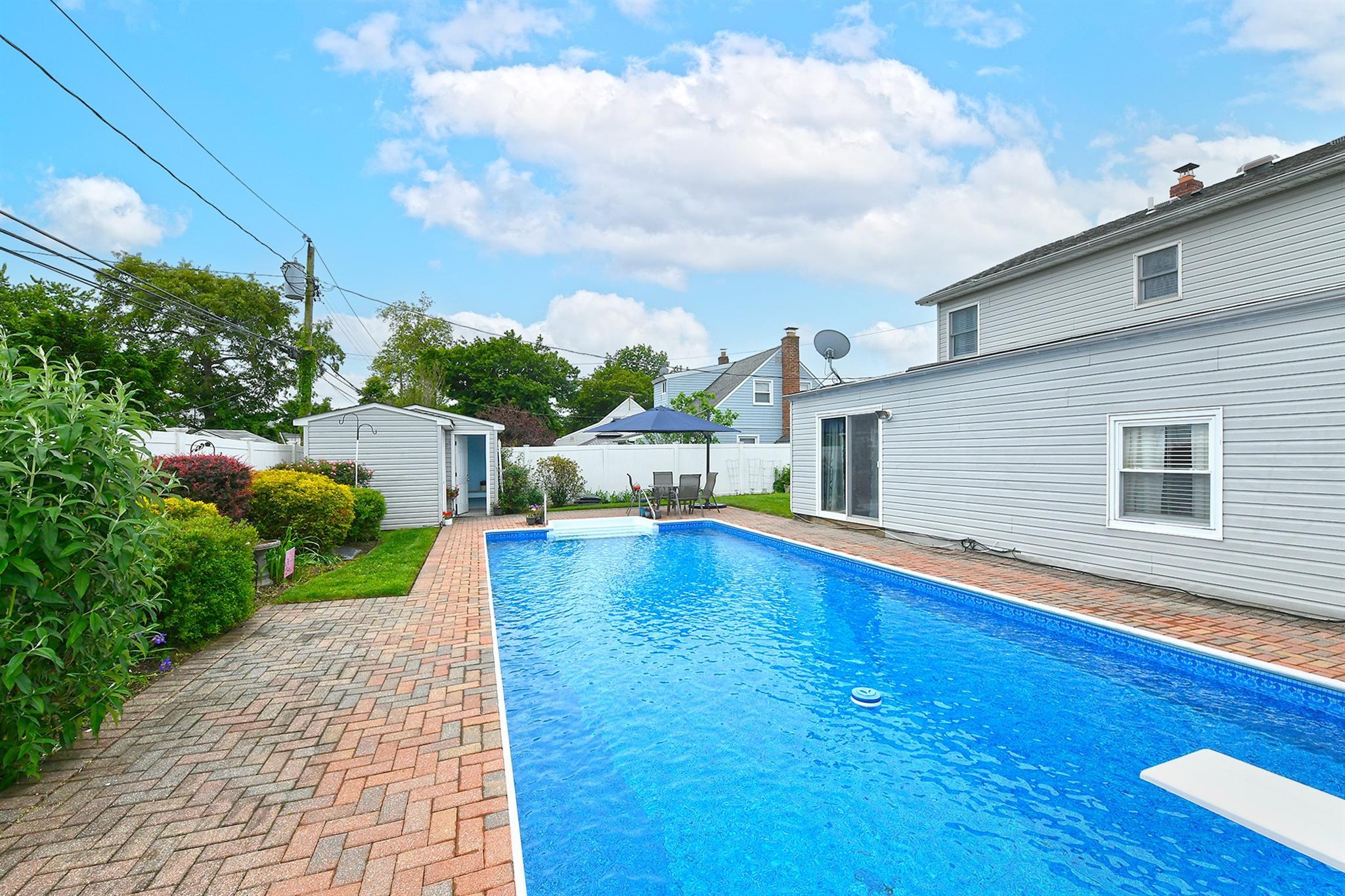 Single Family Andrew  Nassau County, NY 11756, MLS-872526-30