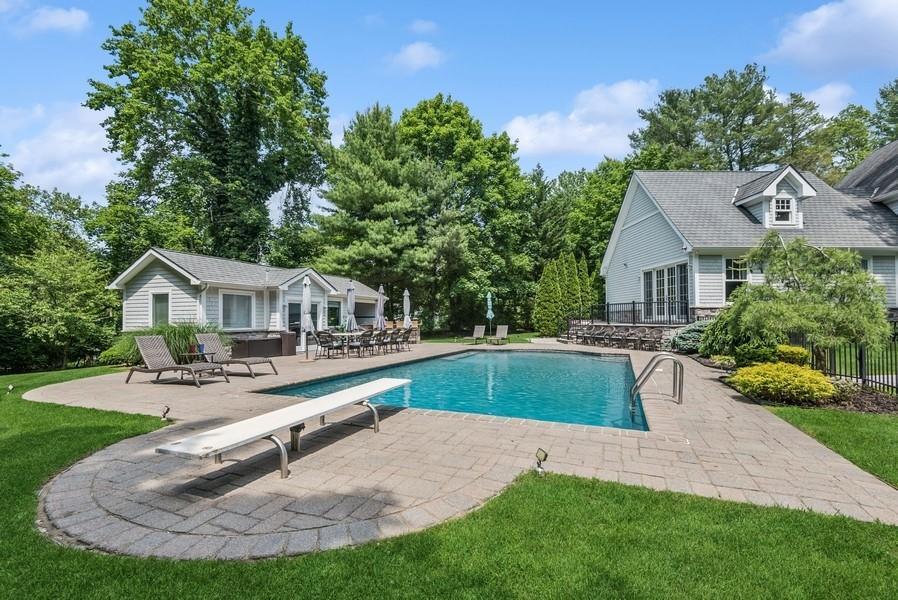 Single Family The Brae  Nassau County, NY 11797, MLS-872528-37