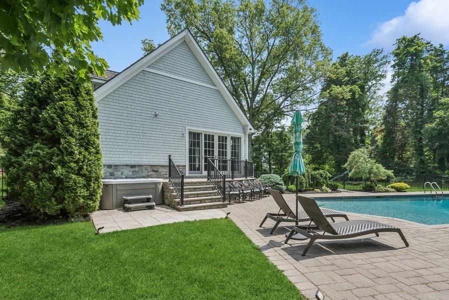 Single Family The Brae  Nassau County, NY 11797, MLS-872528-43