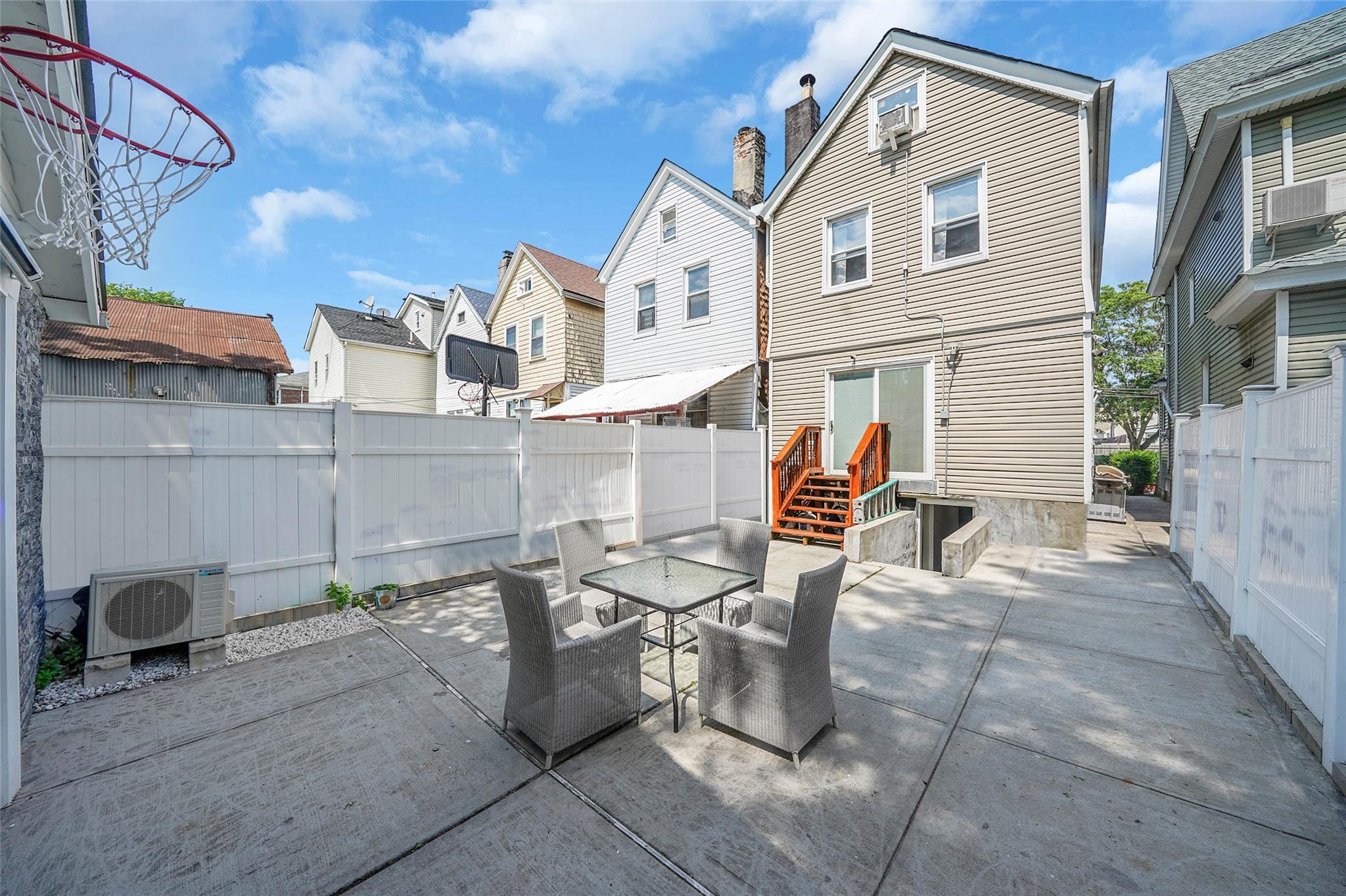 Single Family 110th  Queens, NY 11418, MLS-872534-21