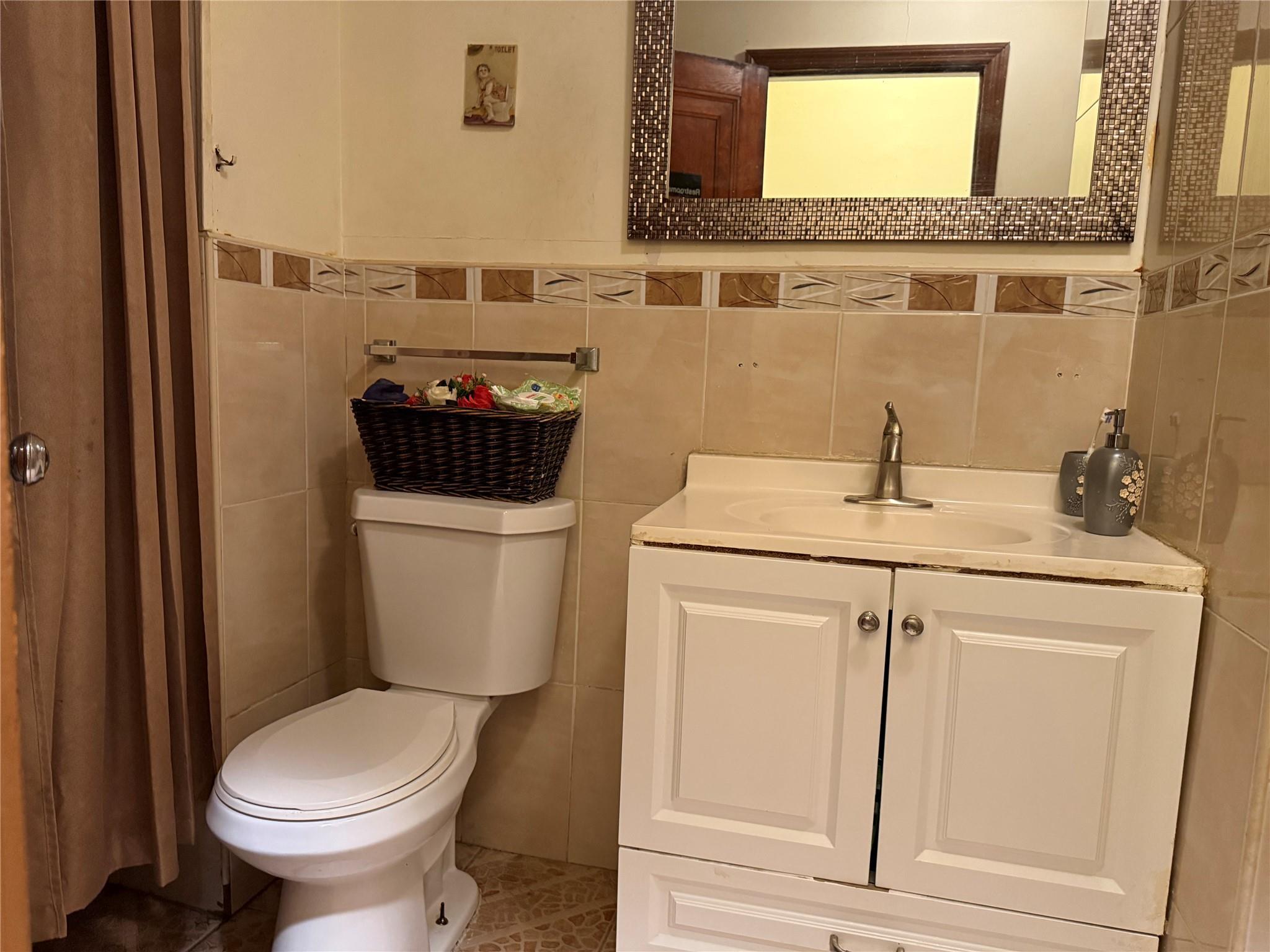Single Family 92 St  Queens, NY 11372, MLS-872567-6
