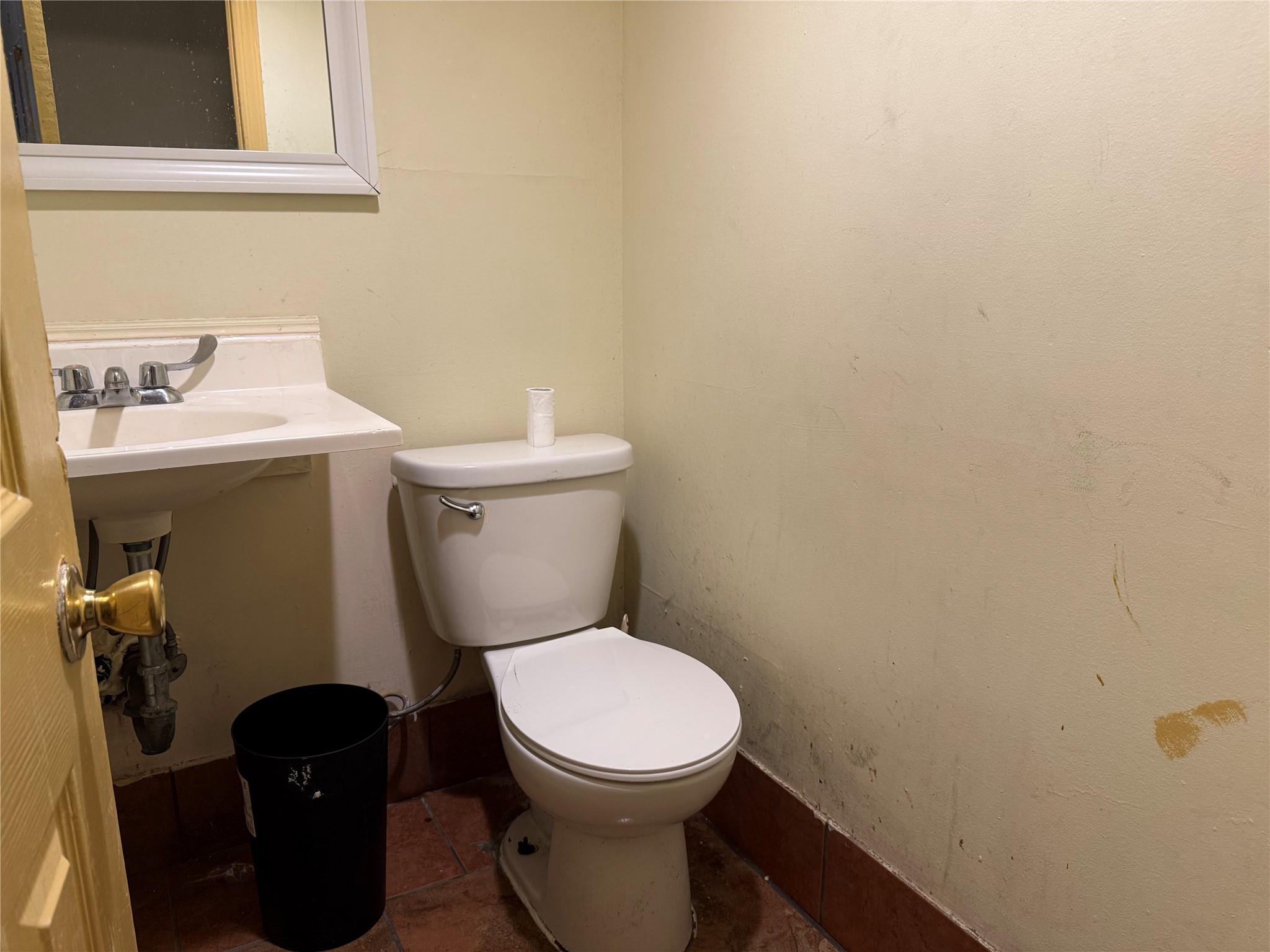 Single Family 92 St  Queens, NY 11372, MLS-872567-8