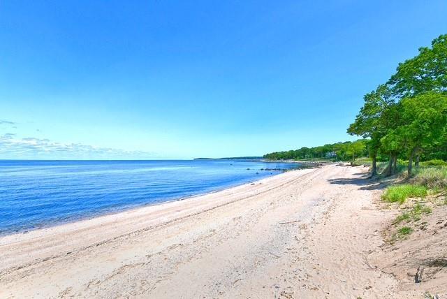 Single Family Wooded  Suffolk County, NY 11743, MLS-872587-22