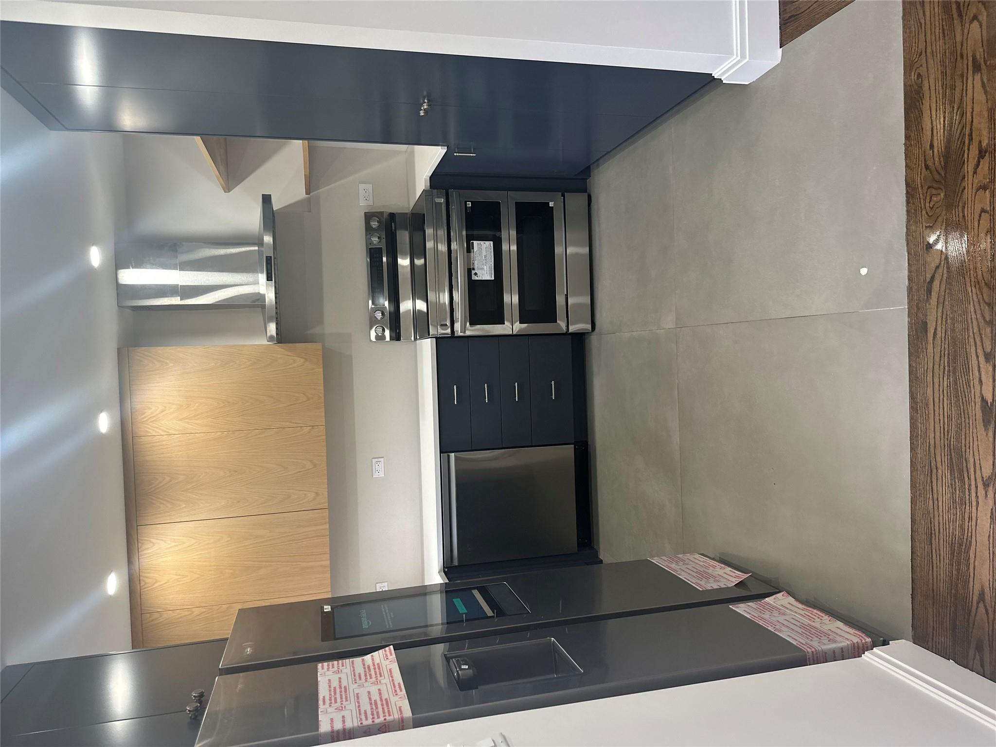 Single Family Tenbroeck Ave  Bronx, NY 10461, MLS-872608-13