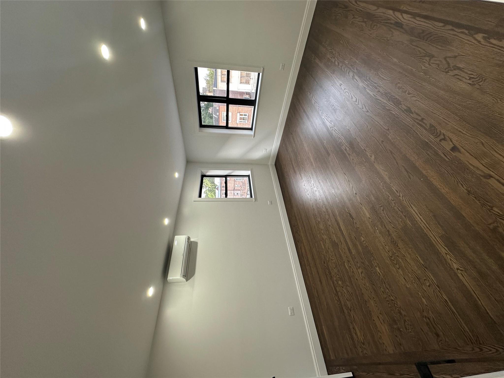 Single Family Tenbroeck Ave  Bronx, NY 10461, MLS-872608-8