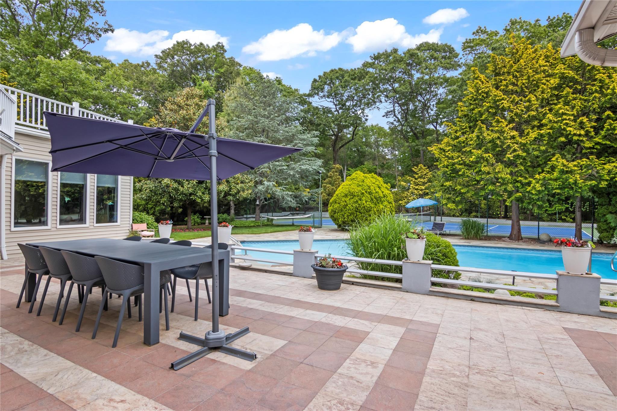Single Family Oakmere  Suffolk County, NY 11768, MLS-872613-36