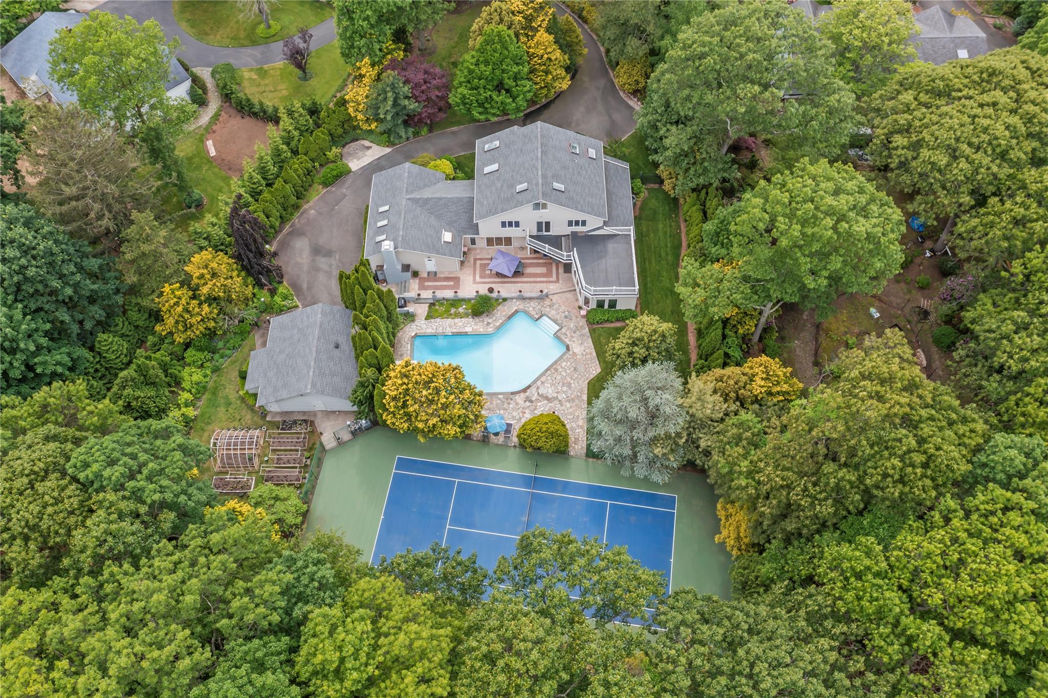 Single Family Oakmere  Suffolk County, NY 11768, MLS-872613-39