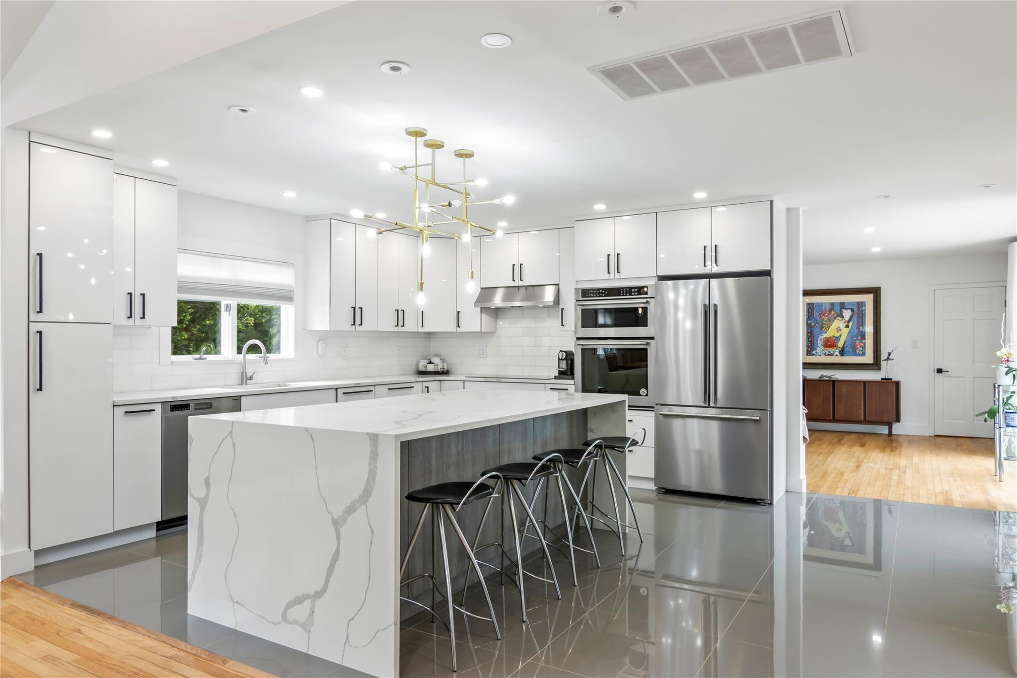 Single Family Oakmere  Suffolk County, NY 11768, MLS-872613-8