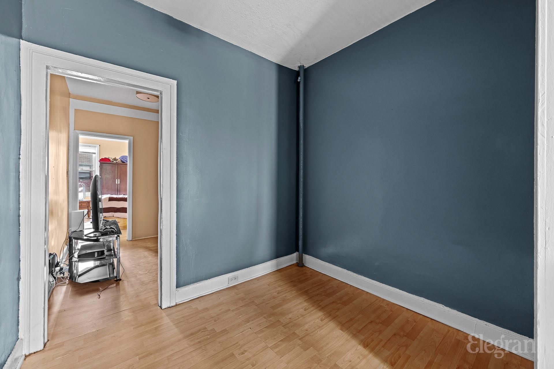 Single Family 54th  Queens, NY 11378, MLS-872614-17