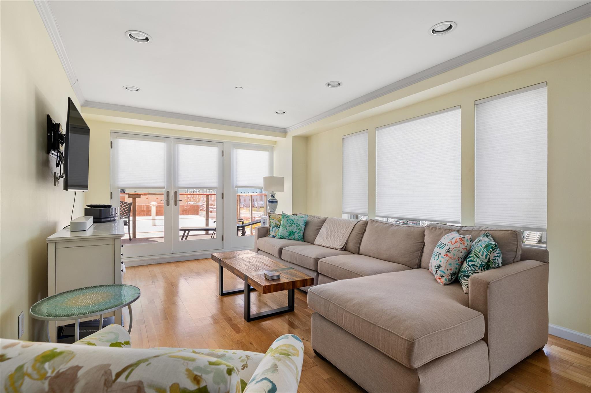 Condo Broadway  Nassau County, NY 11561, MLS-872632-12
