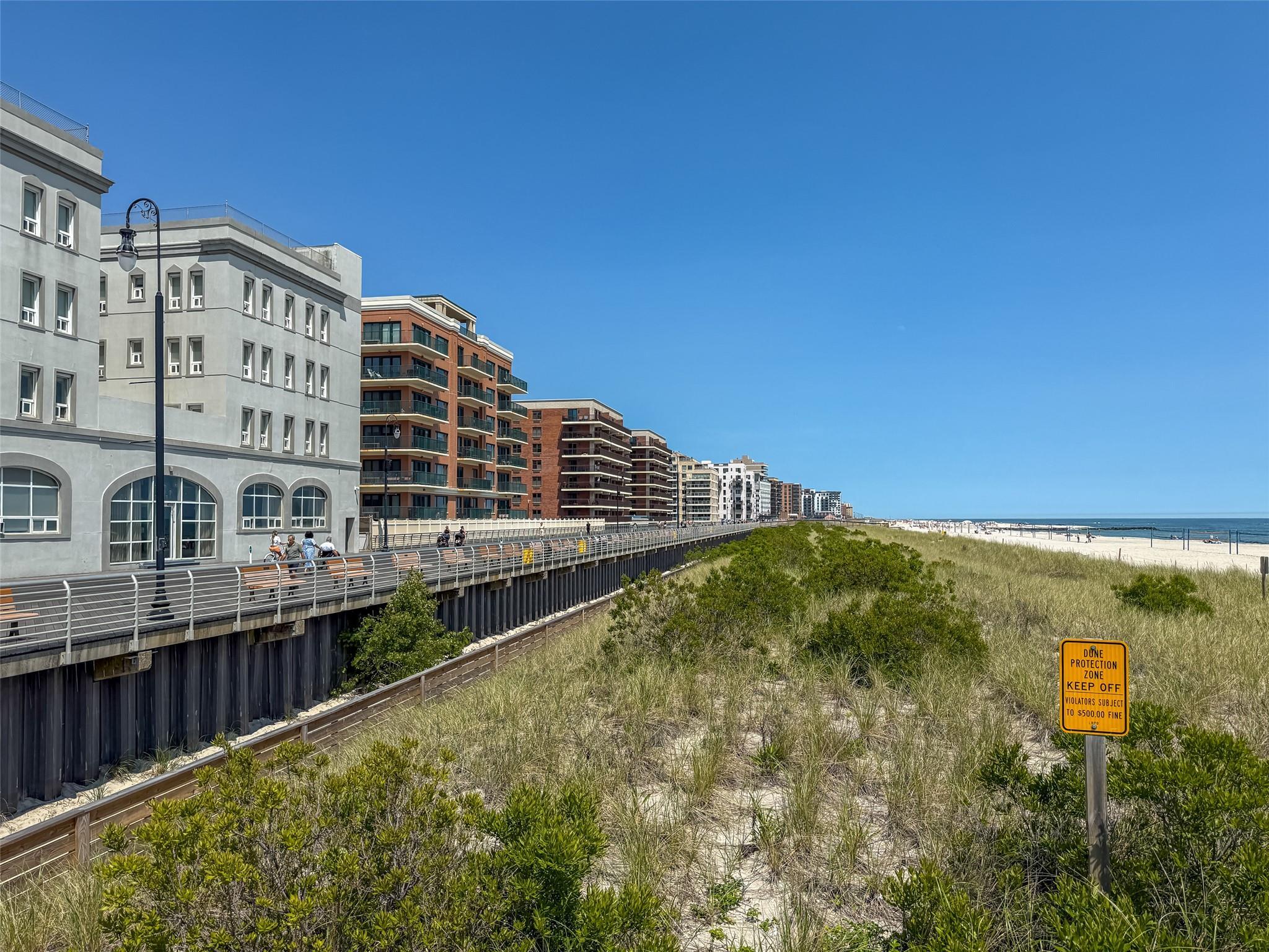 Condo Broadway  Nassau County, NY 11561, MLS-872632-33