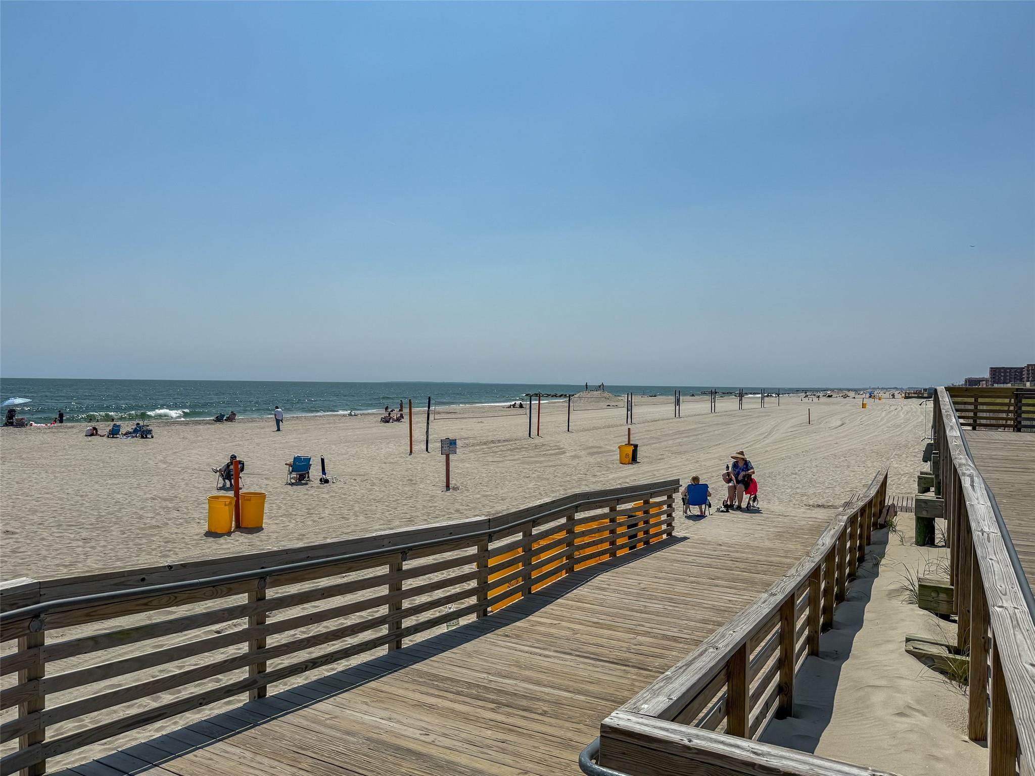 Condo Broadway  Nassau County, NY 11561, MLS-872632-34