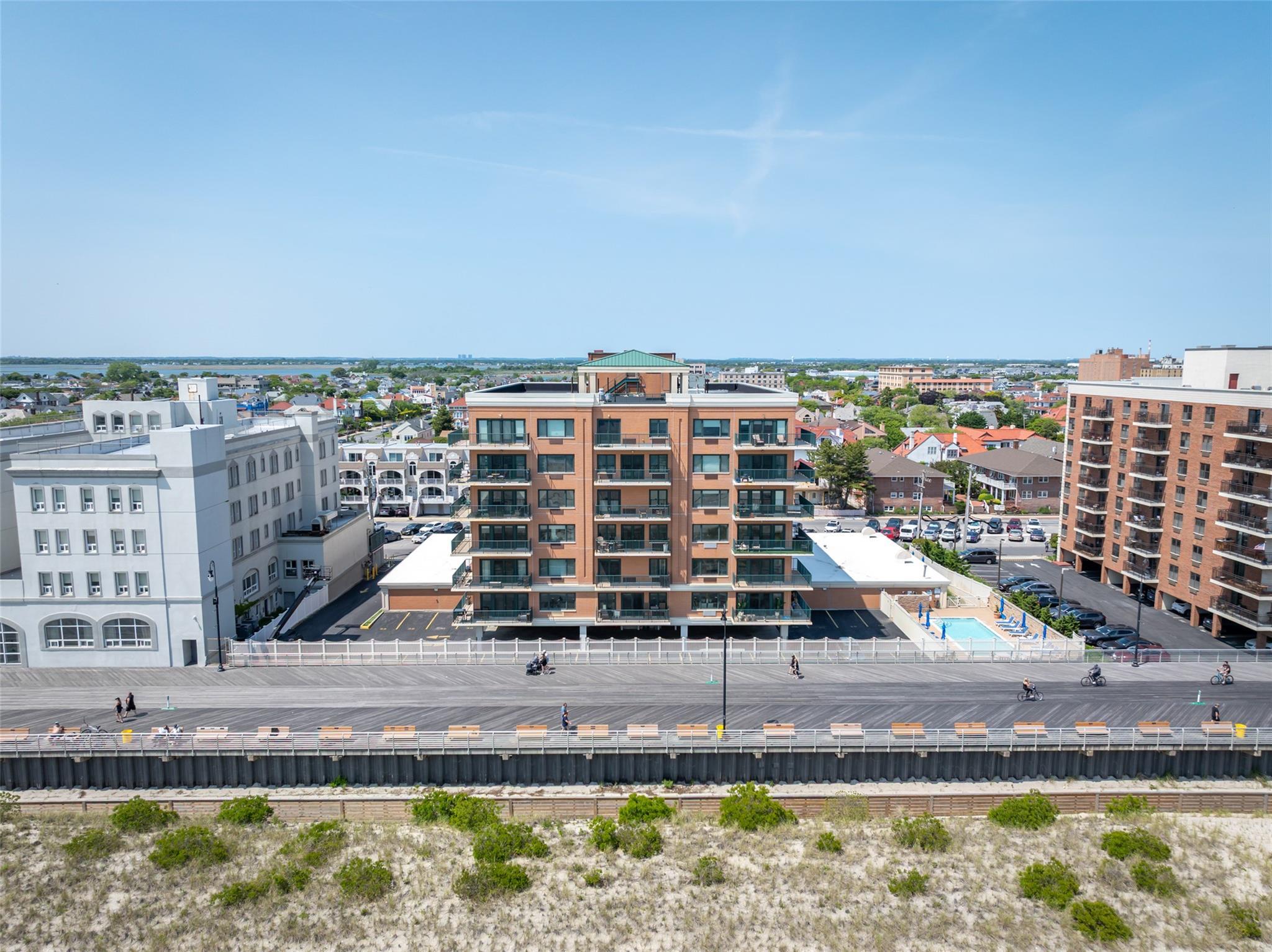 Condo Broadway  Nassau County, NY 11561, MLS-872632-5