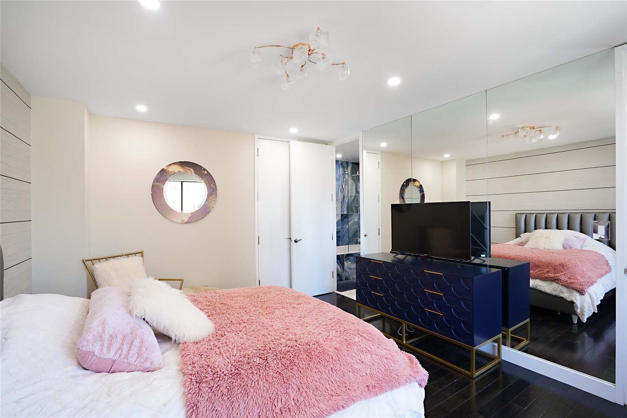 Condo 61st  Manhattan, NY 10065, MLS-872633-14