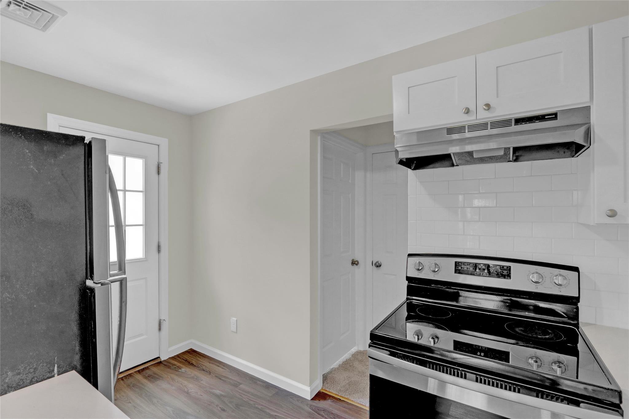 Single Family River  Suffolk County, NY 11933, MLS-872663-6