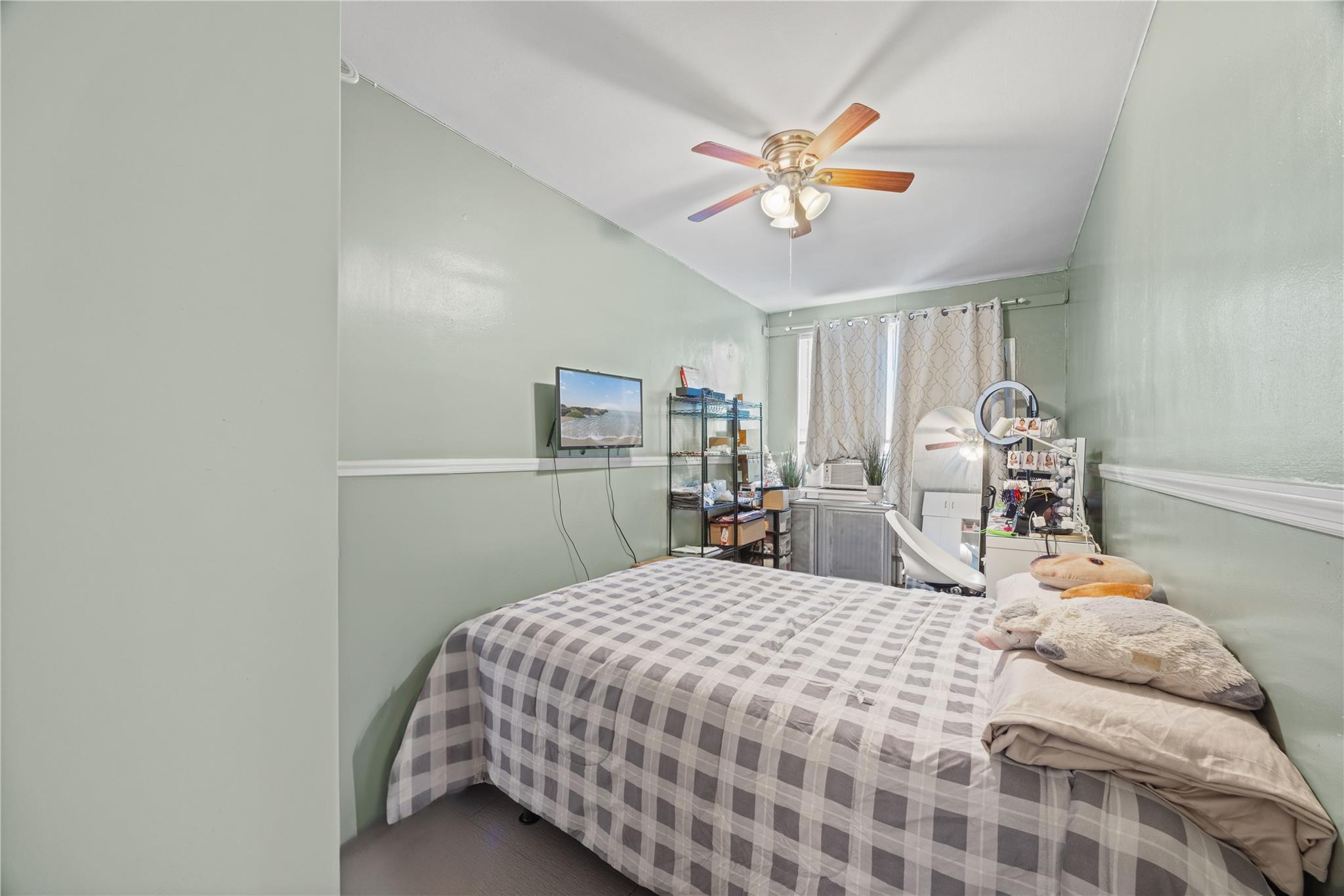 Single Family Noble  Bronx, NY 10472, MLS-872668-28