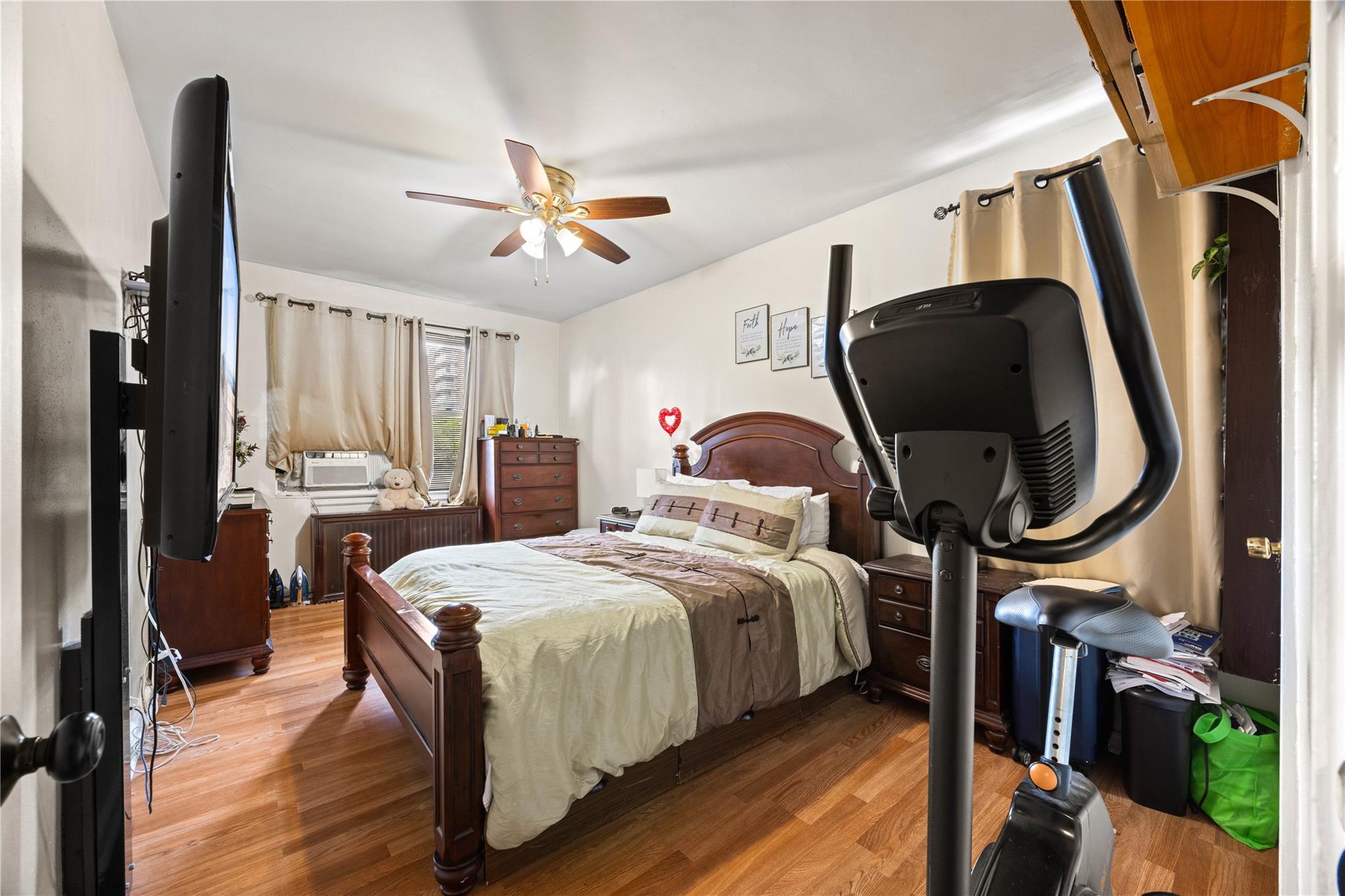 Single Family Noble  Bronx, NY 10472, MLS-872668-30