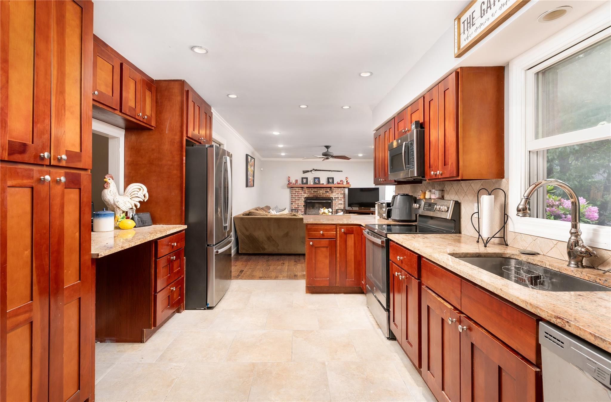Single Family Laurel  Suffolk County, NY 11792, MLS-872671-5