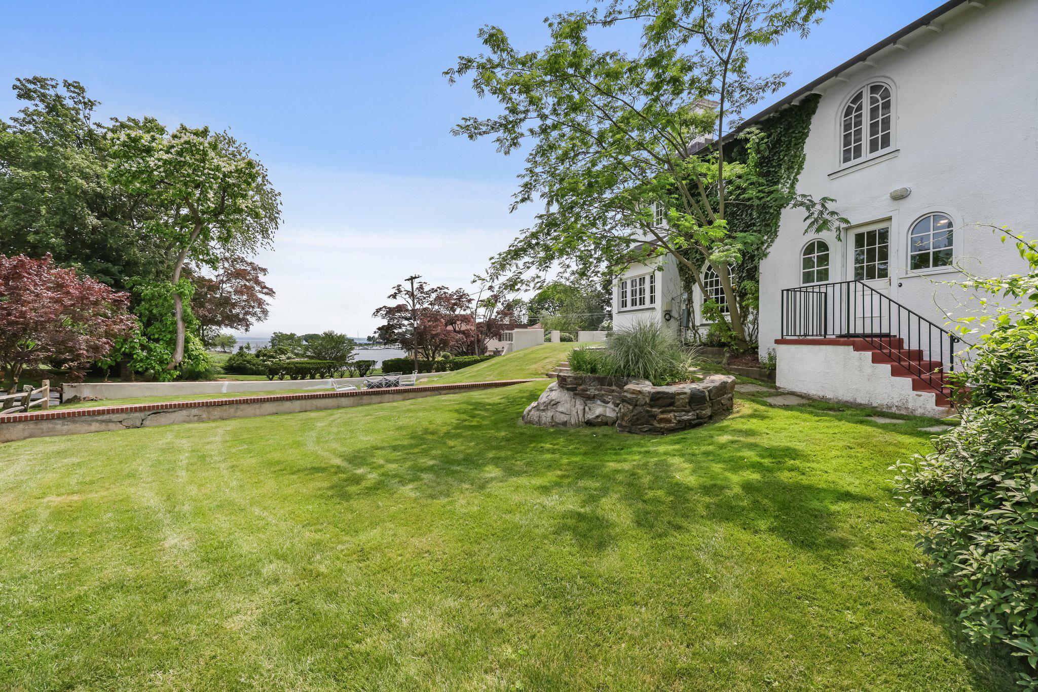 Single Family Alda  Westchester County, NY 10543, MLS-872703-32