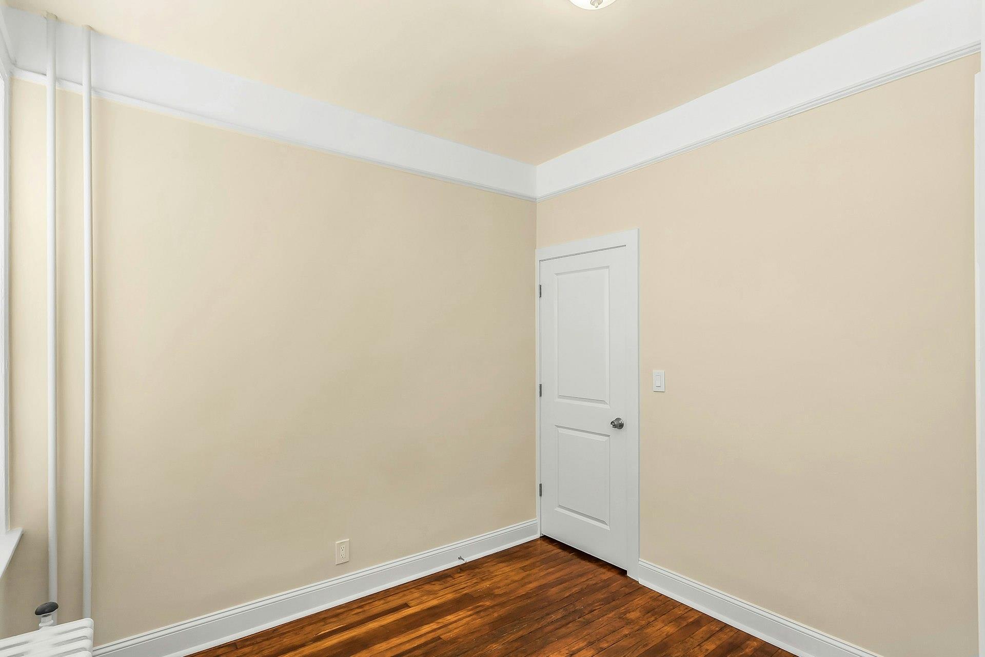 Single Family 42nd  Queens, NY 11103, MLS-872715-12