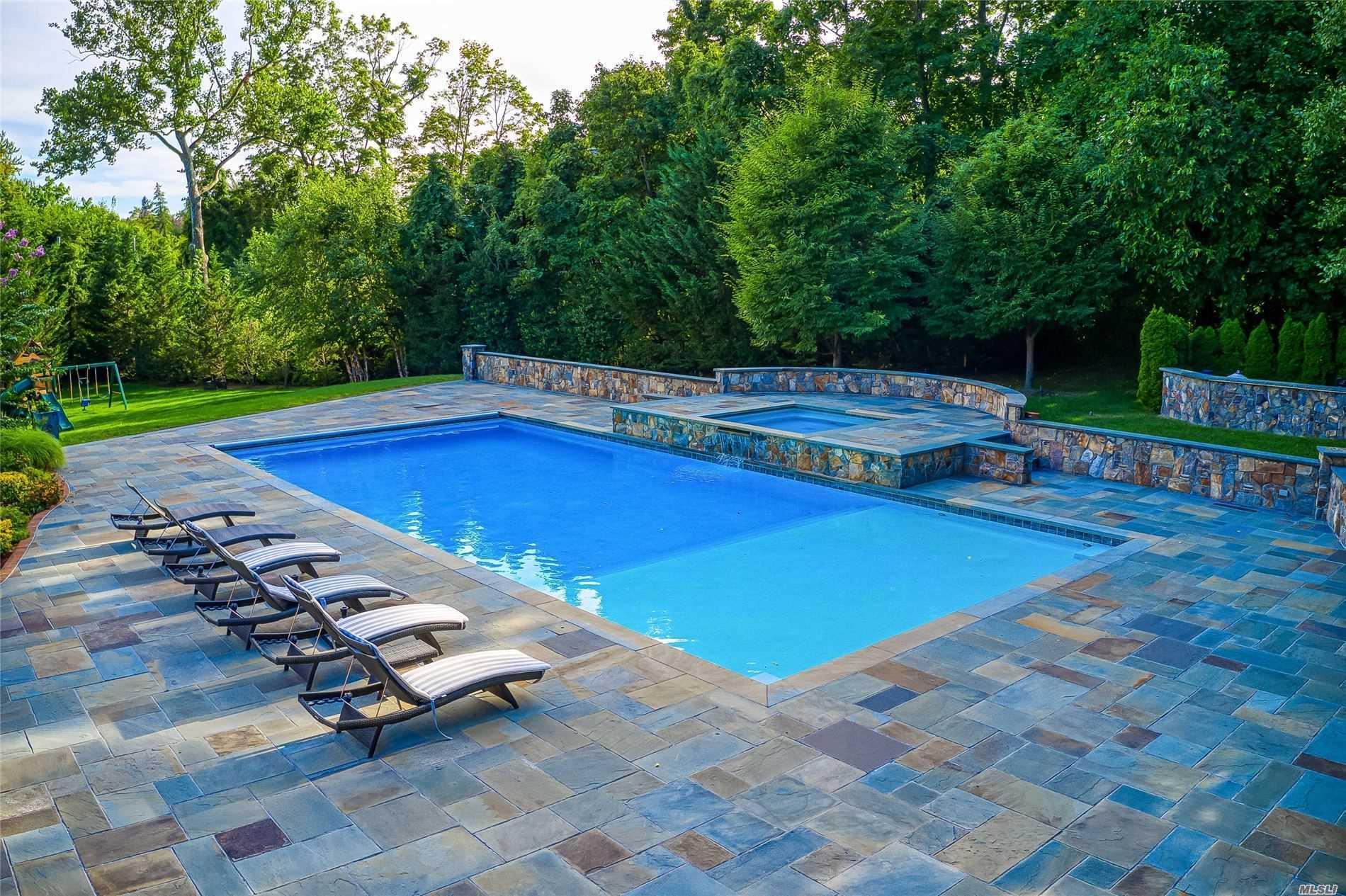 Single Family Stream  Nassau County, NY 11024, MLS-872727-34
