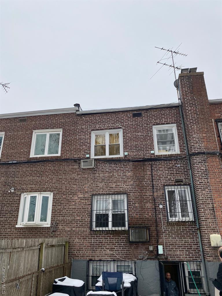 Single Family Alderton  Queens, NY 11374, MLS-872769-18