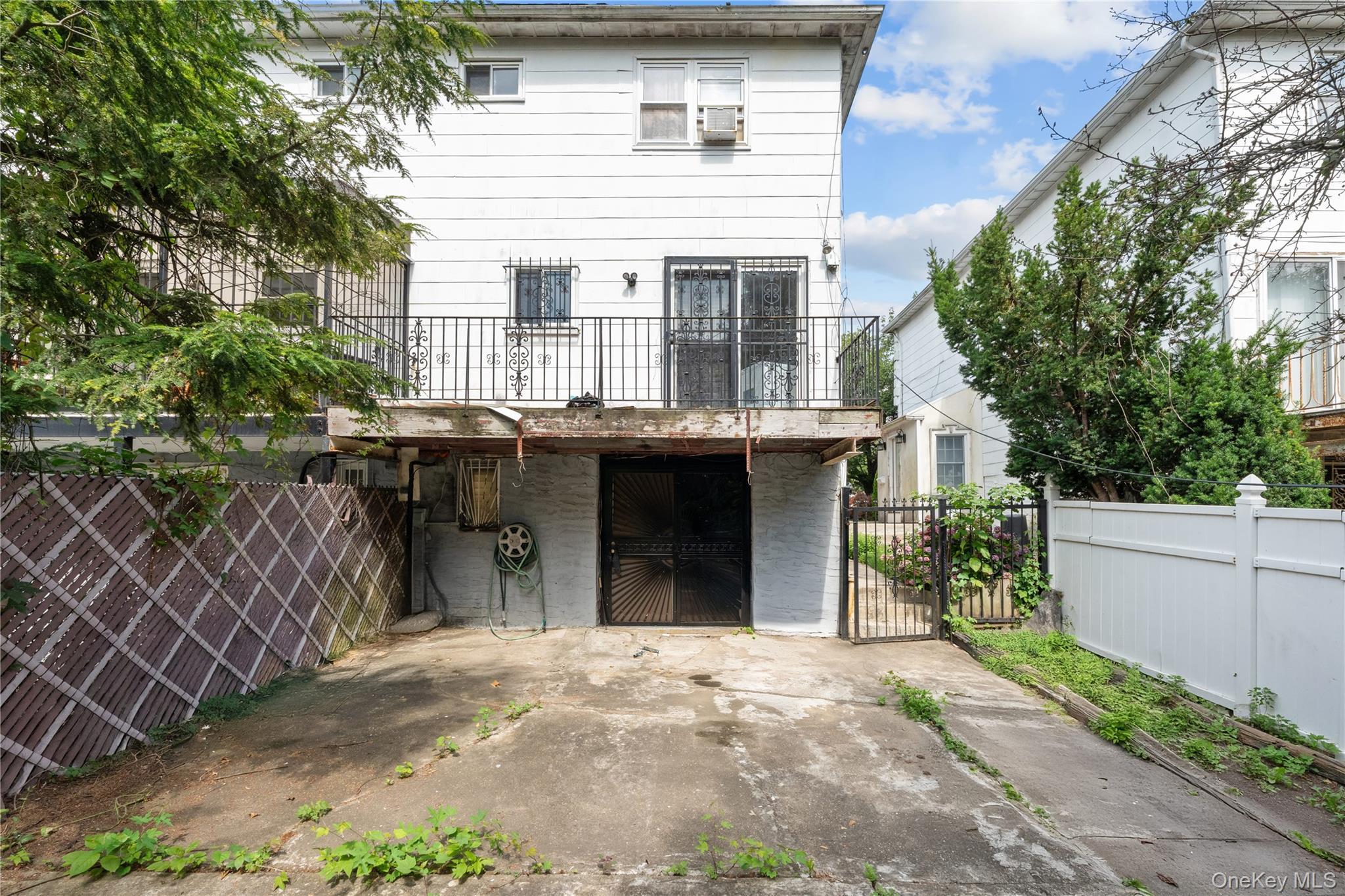 Single Family Paerdegat 1st  Brooklyn, NY 11236, MLS-872813-23