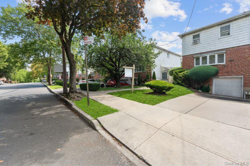 Single Family Paerdegat 1st  Brooklyn, NY 11236, MLS-872813-3
