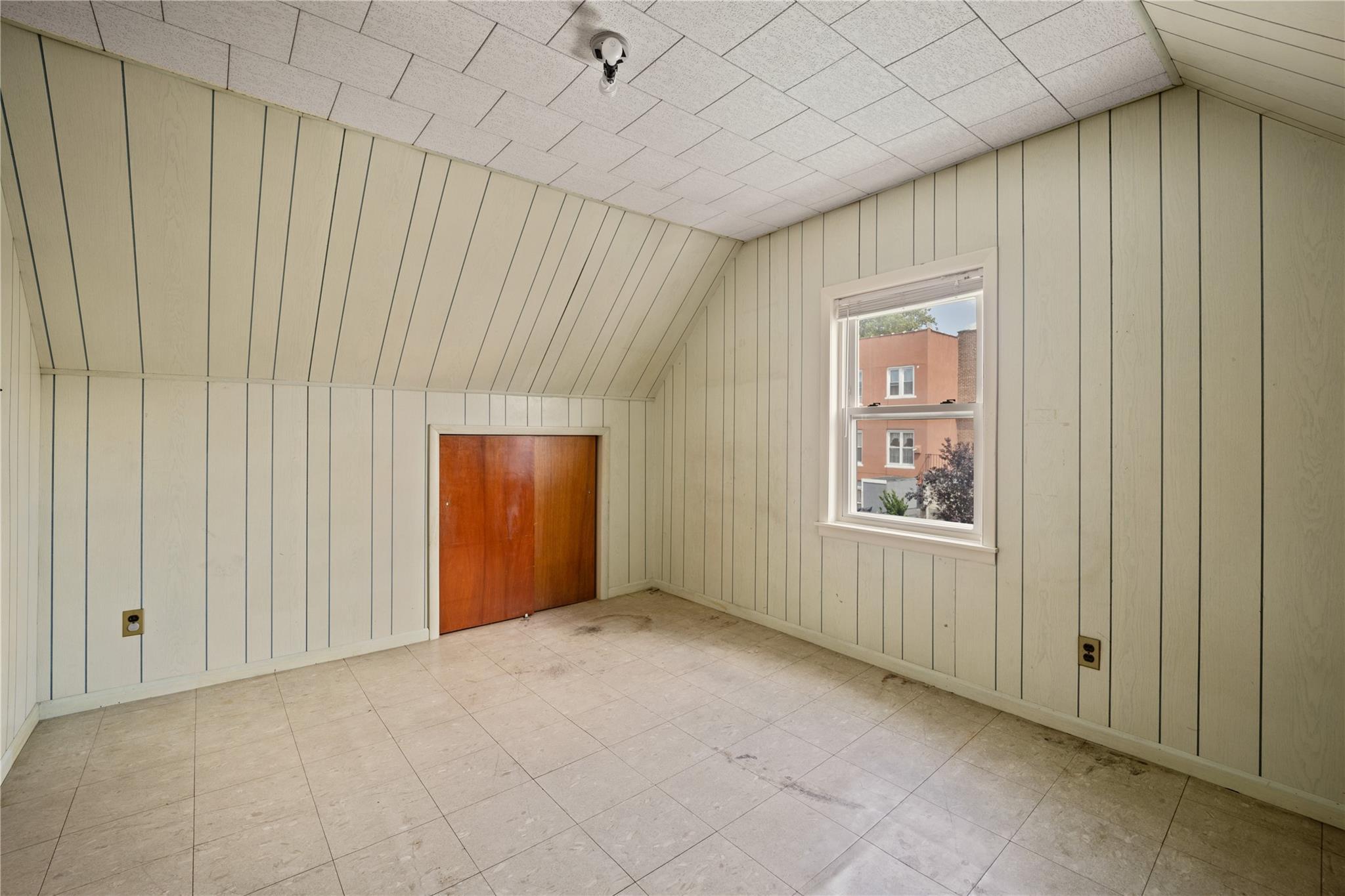 Single Family Carpenter  Bronx, NY 10470, MLS-872836-21
