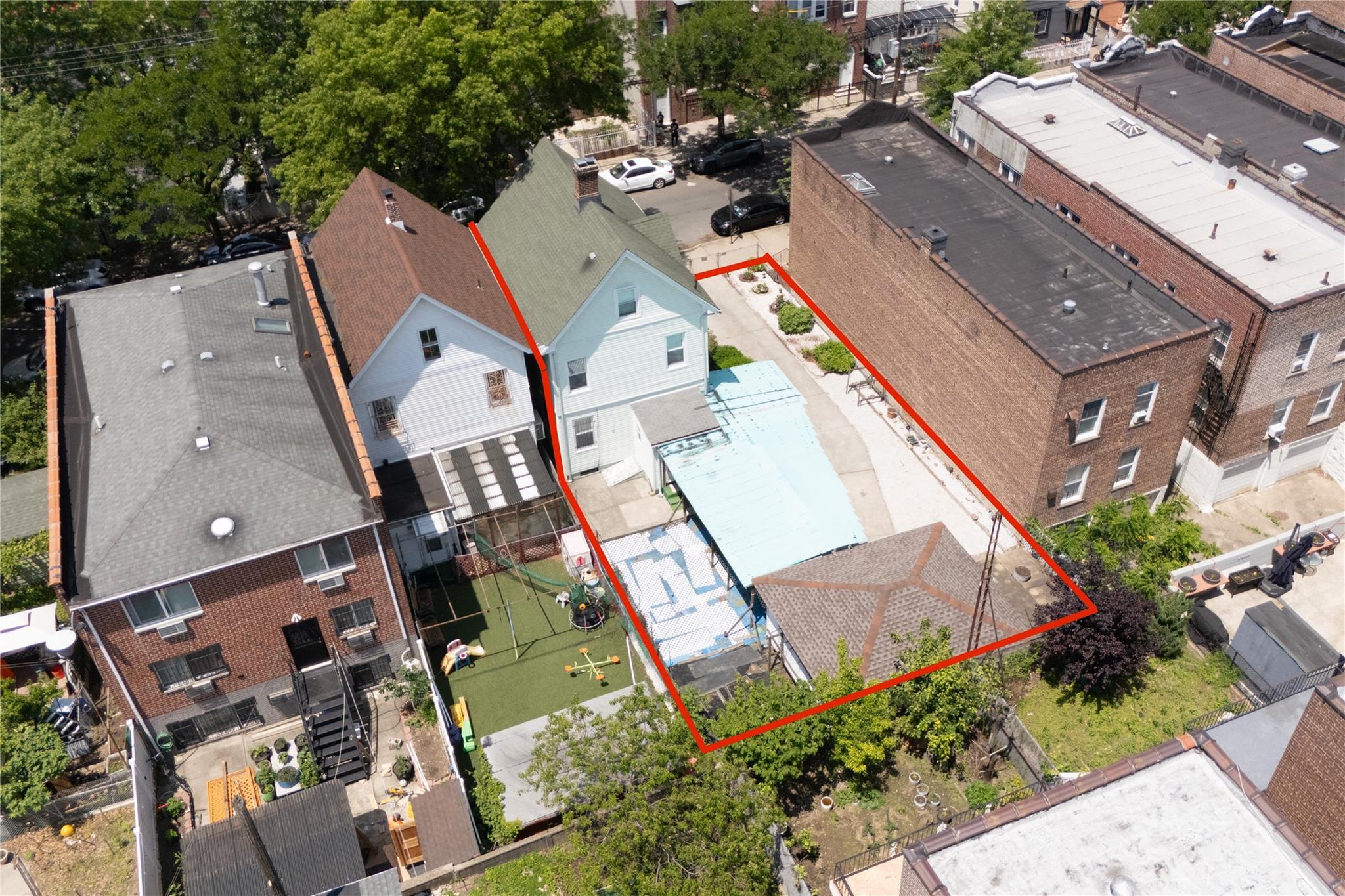 Single Family Carpenter  Bronx, NY 10470, MLS-872836-35