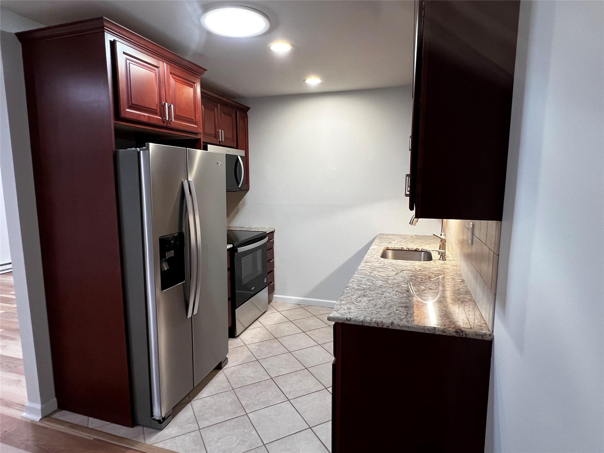 Single Family Torquay  Suffolk County, NY 11961, MLS-872845-5