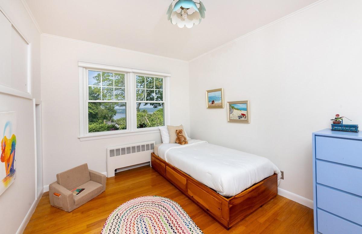 Single Family Rayson  Westchester County, NY 10522, MLS-872846-18