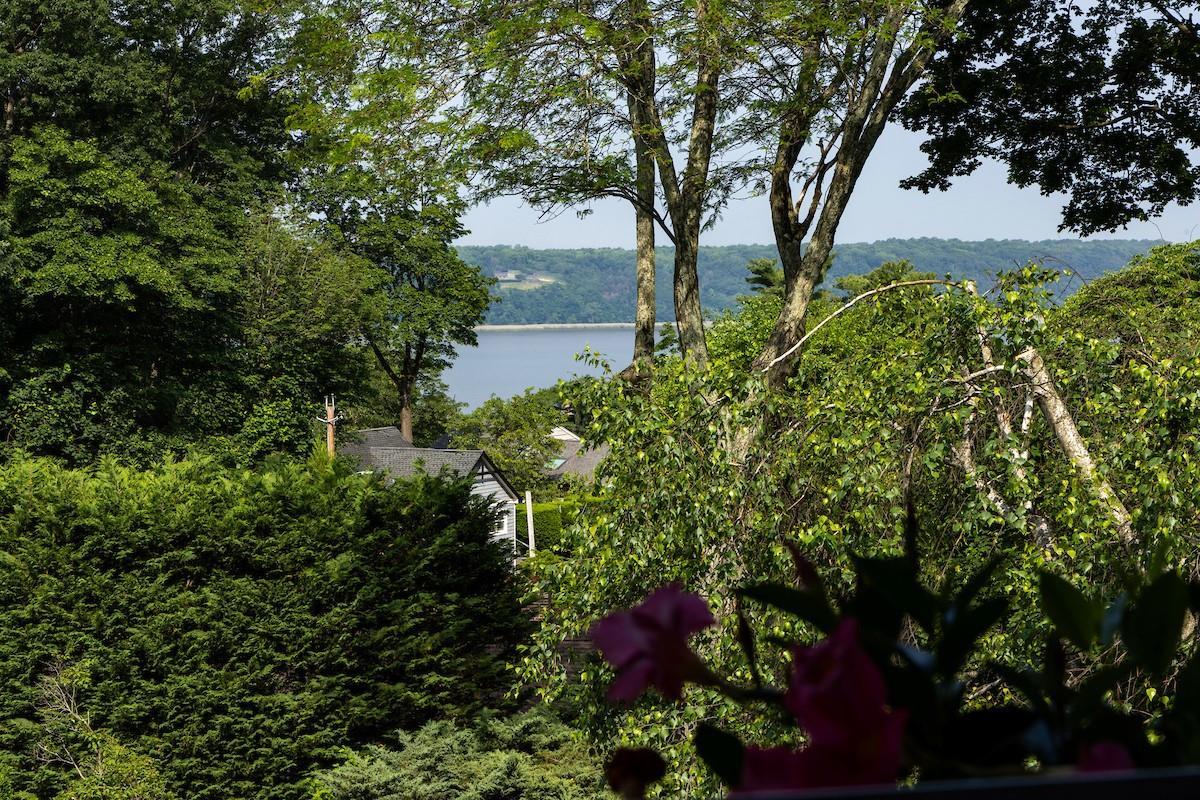 Single Family Rayson  Westchester County, NY 10522, MLS-872846-19