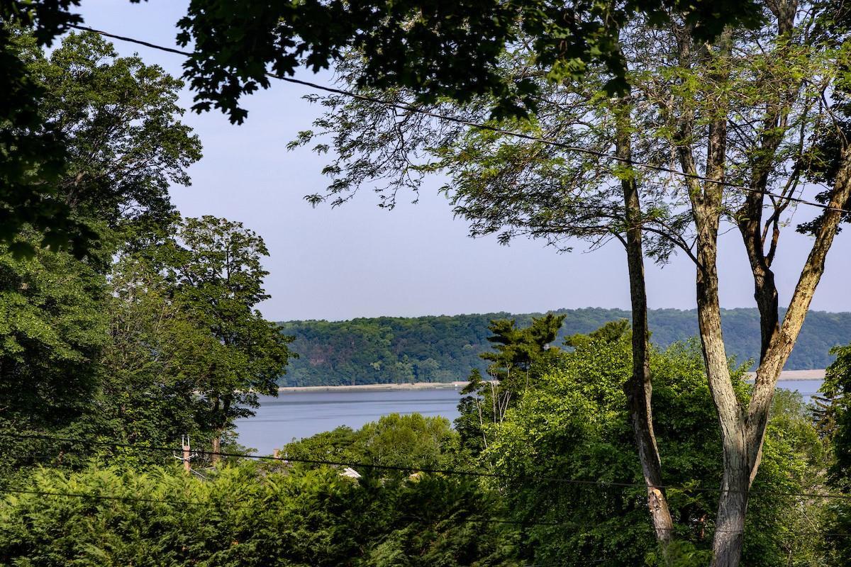 Single Family Rayson  Westchester County, NY 10522, MLS-872846-2