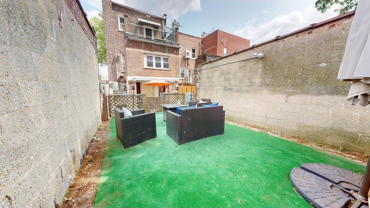 Single Family Laconia  Bronx, NY 10469, MLS-872852-3