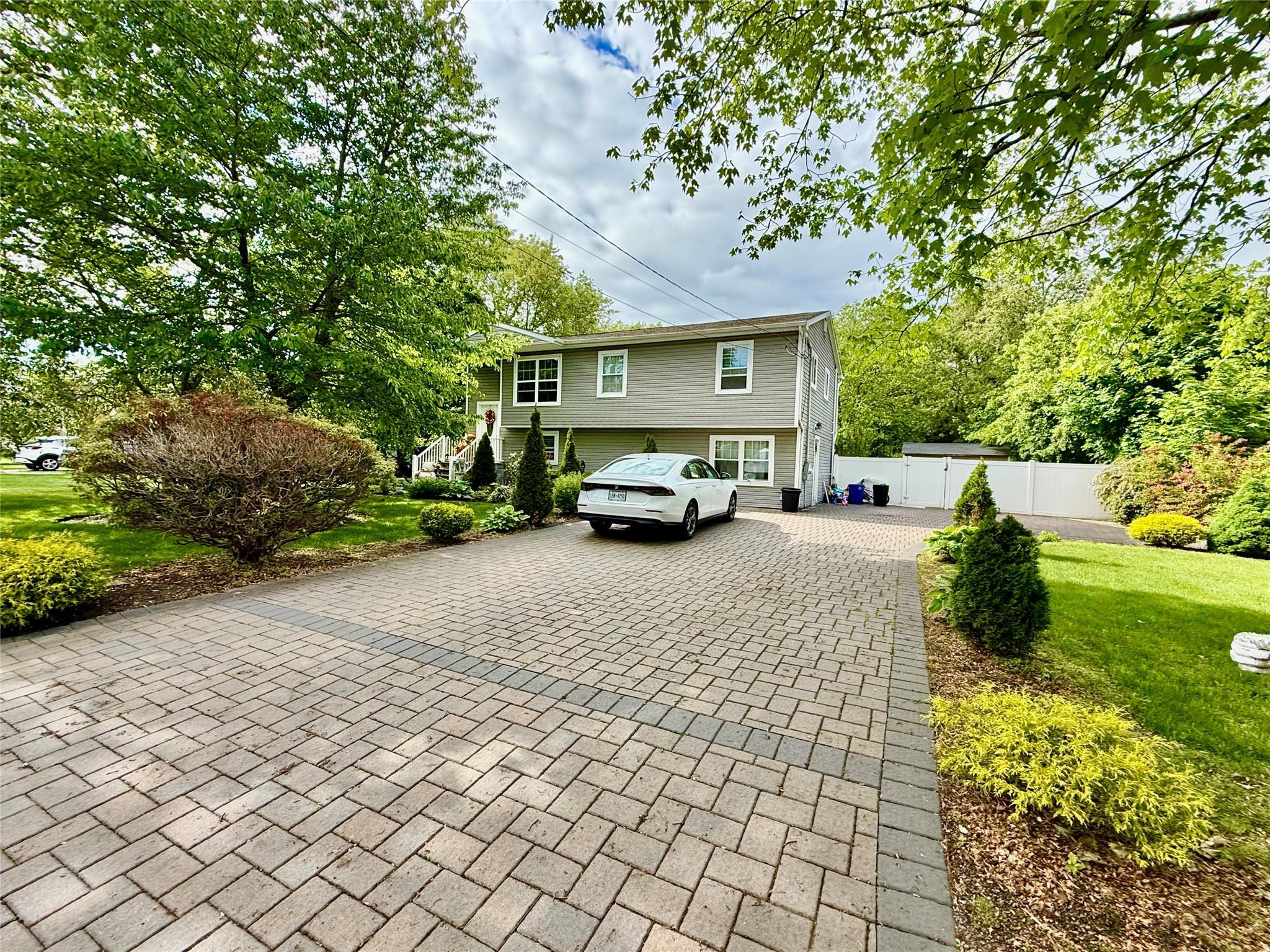 Single Family Sea Cliff  Suffolk County, NY 11752, MLS-872888-2