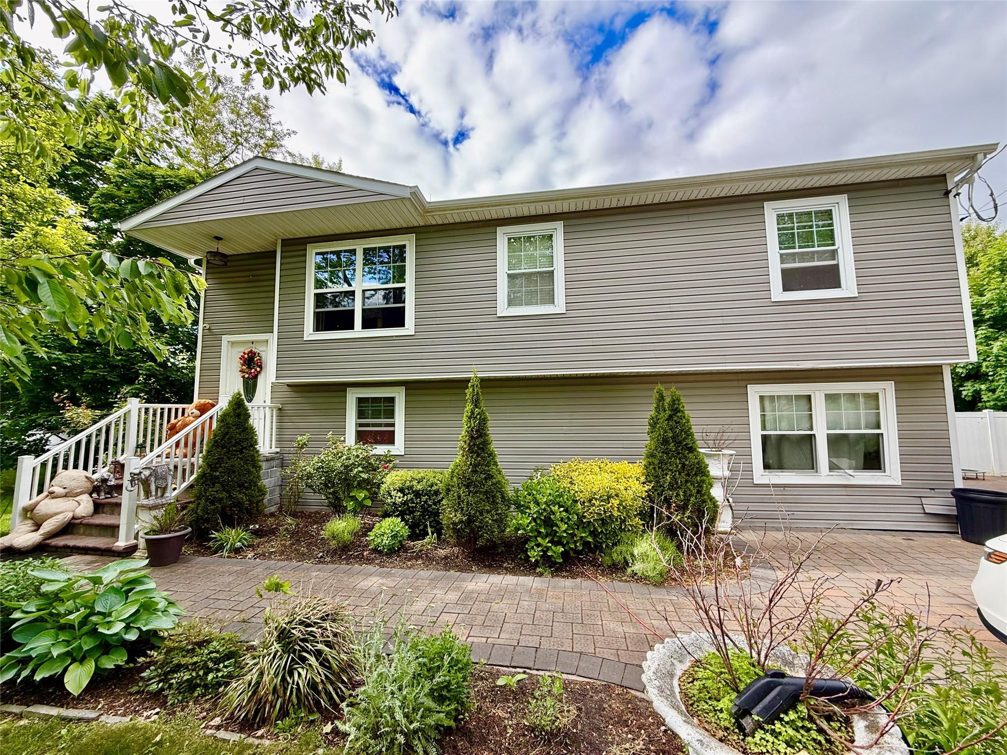 Single Family Sea Cliff  Suffolk County, NY 11752, MLS-872888-3